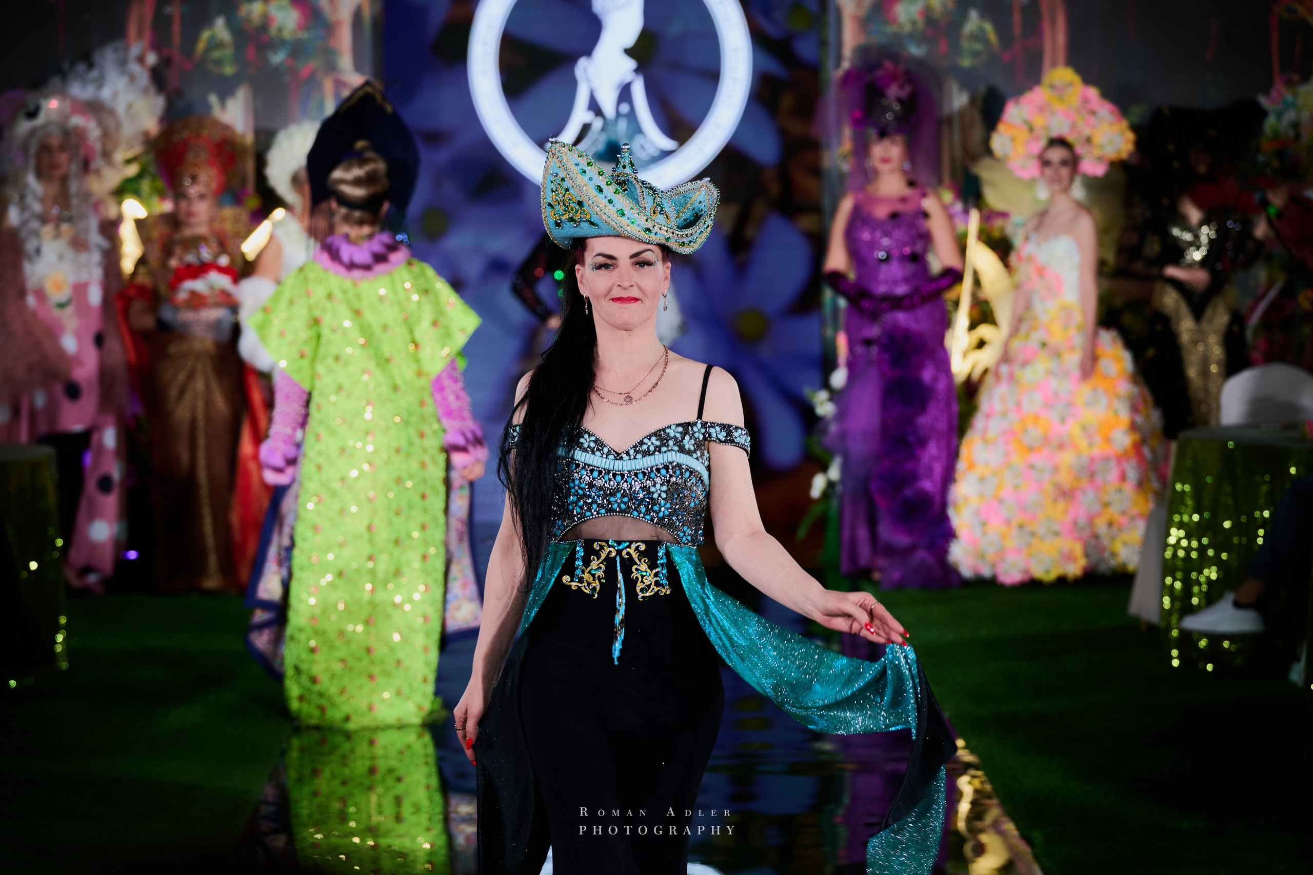 Золотая Неделя Моды. Фотограф Роман Адлер