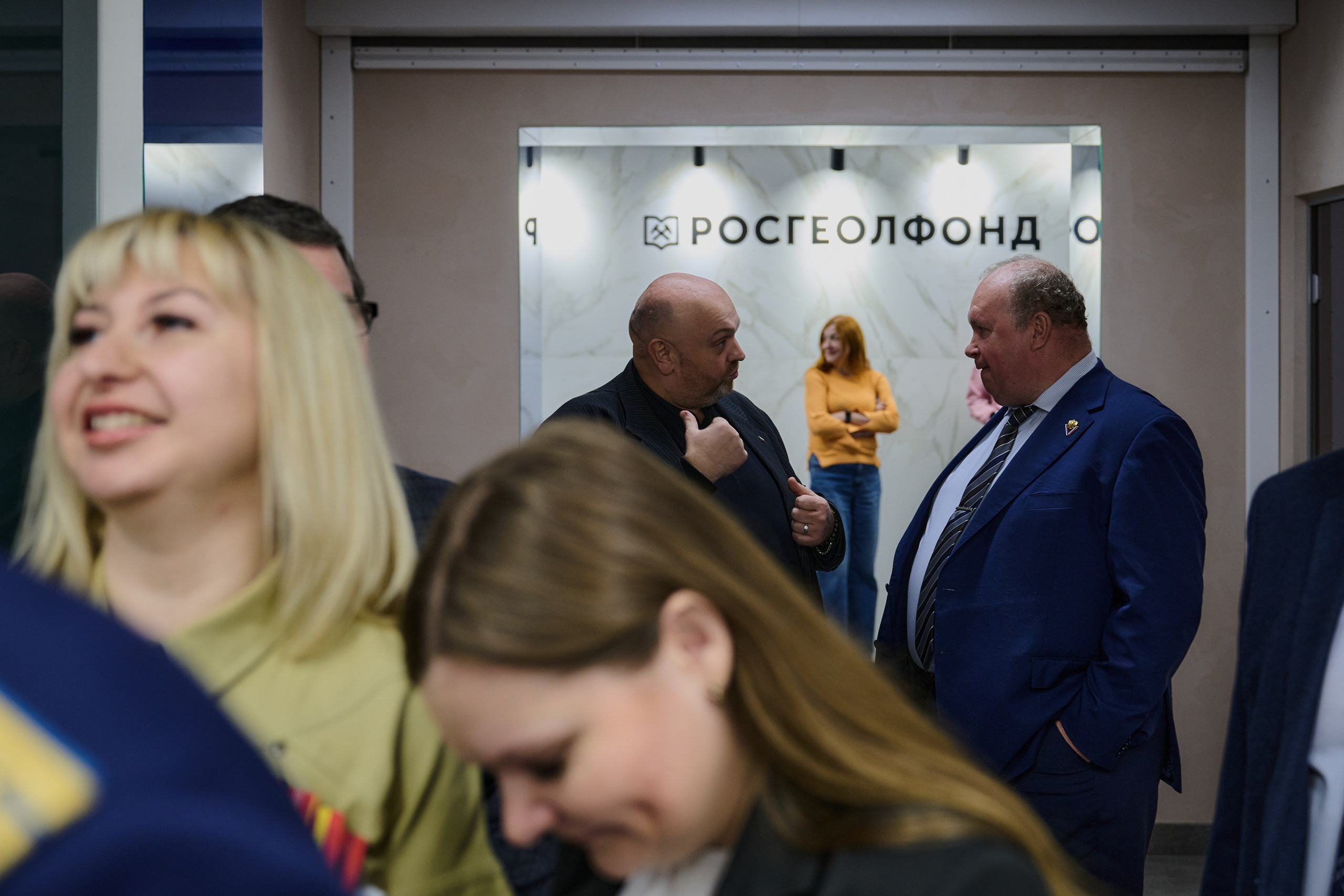 Фотовыставка «Территории» в Росгеолфонде. Фотограф Роман Адлер