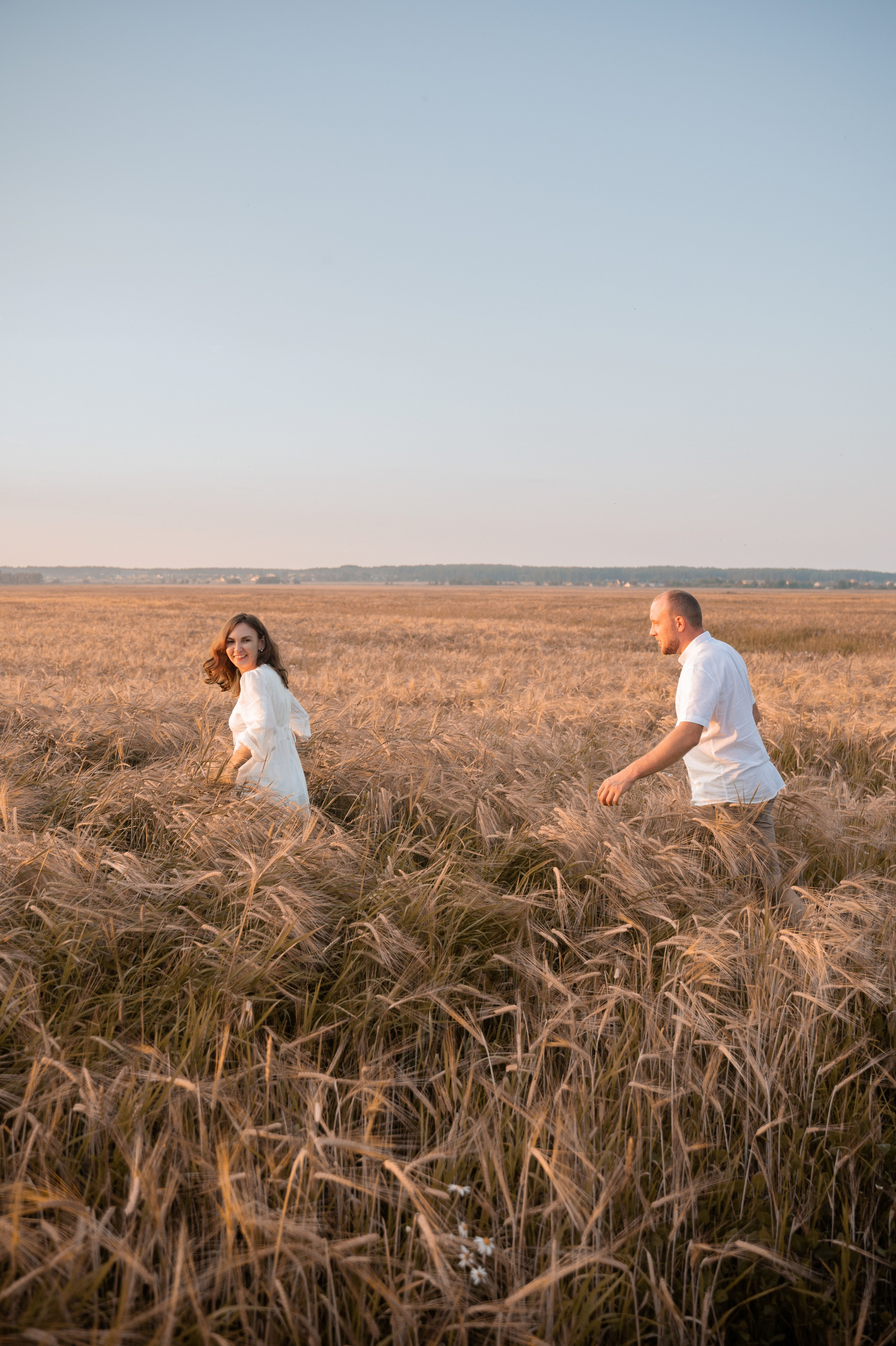 В полях. Фотограф Юлия Кондратьева