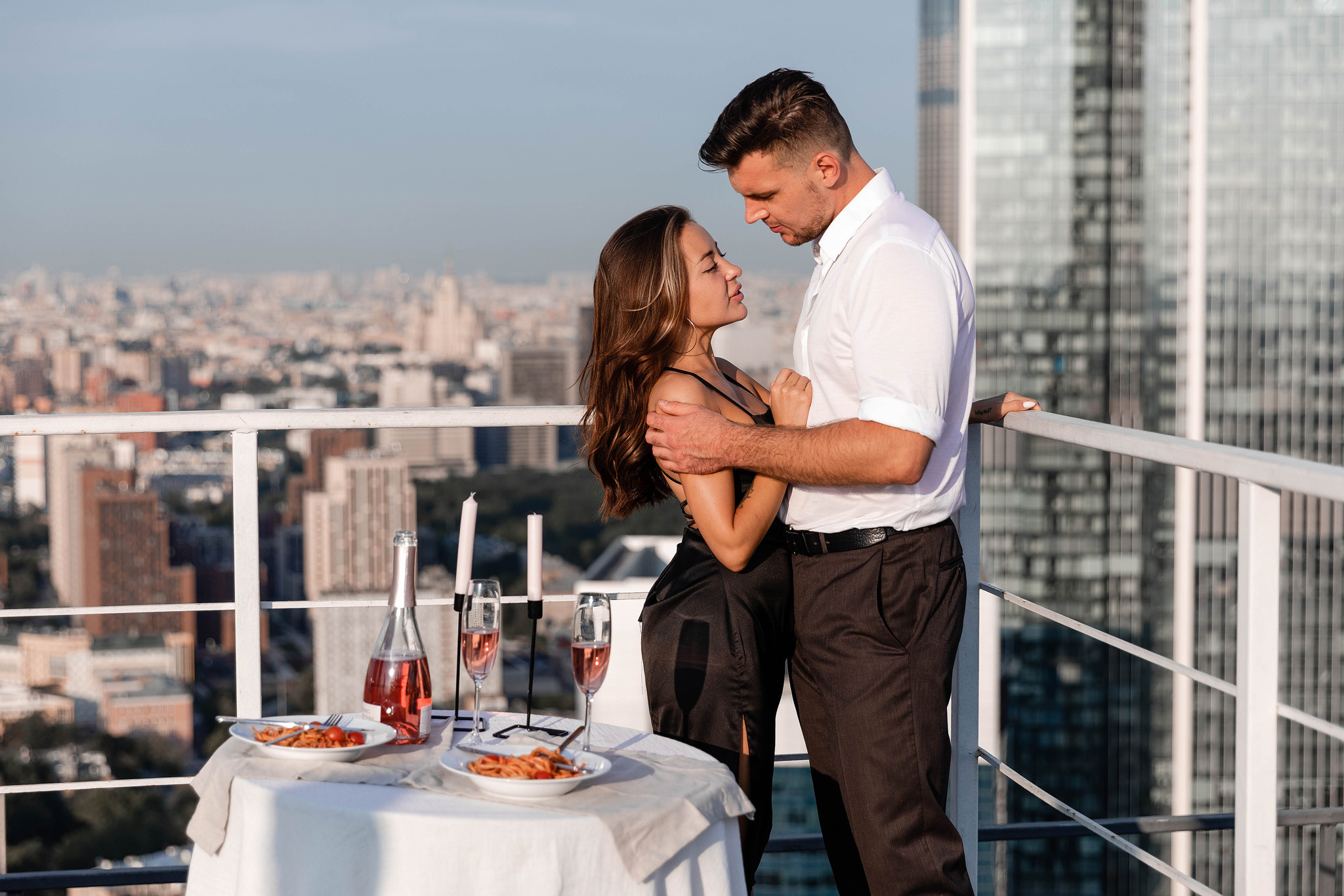 Романтическая фотопрогулка для Ксении и Андрея. Профессиональный фотограф в Москве Оксана Богданец