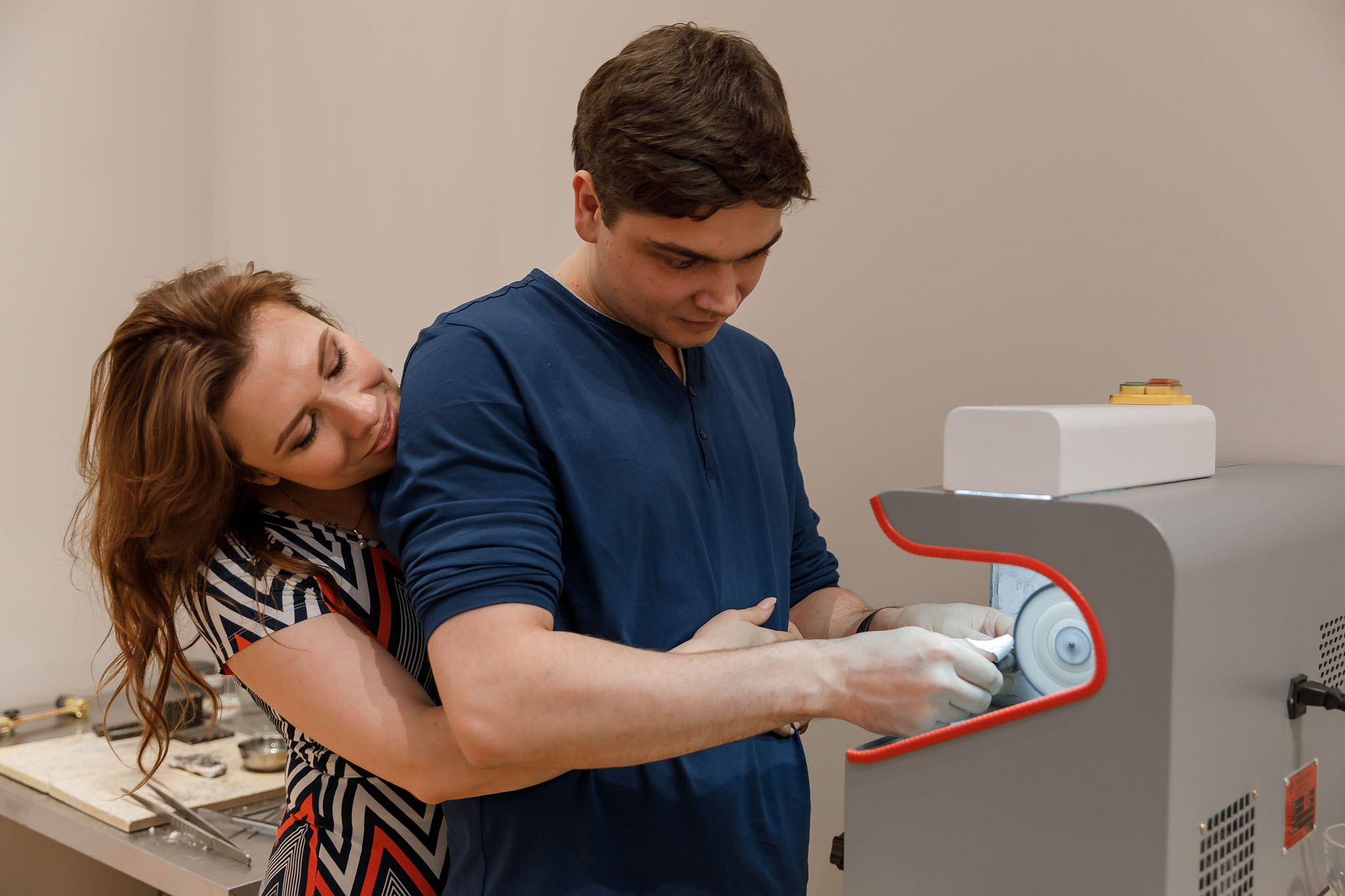 МК по изготовлению обручальных колец для будущих молодоженов. Профессиональный фотограф в Москве Оксана Богданец