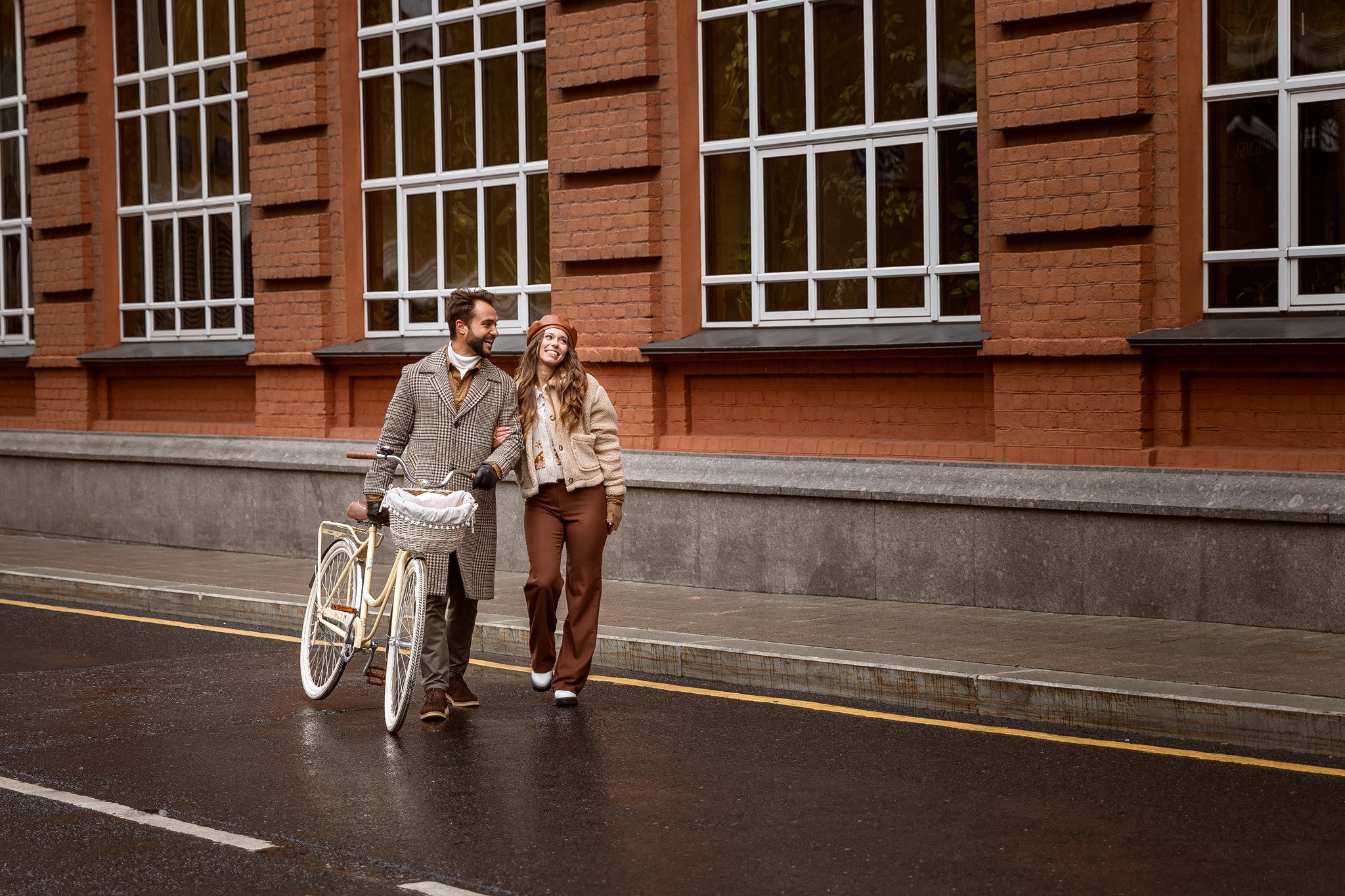 Фотопрогулка для Ивана и Анастасии. Профессиональный фотограф в Москве Оксана Богданец