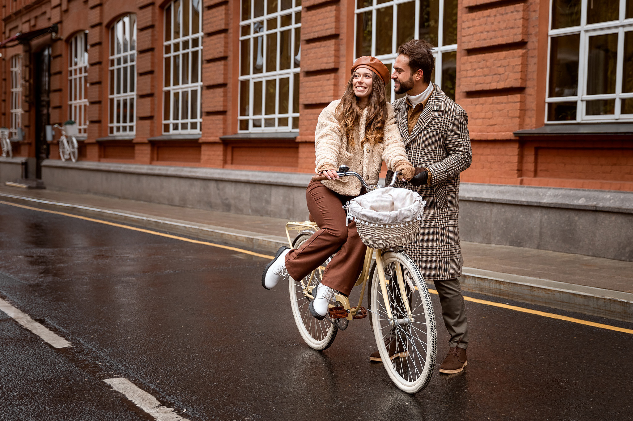 Фотопрогулка для Ивана и Анастасии. Профессиональный фотограф в Москве Оксана Богданец