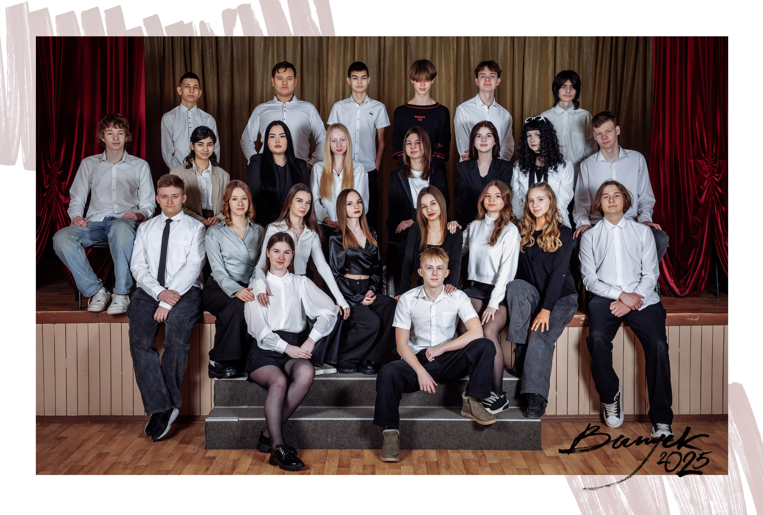 Выпускные альбомы для старших классов. Выпускные школьные фото­альбомы для школ и детских садов в Волгограде и Волжском