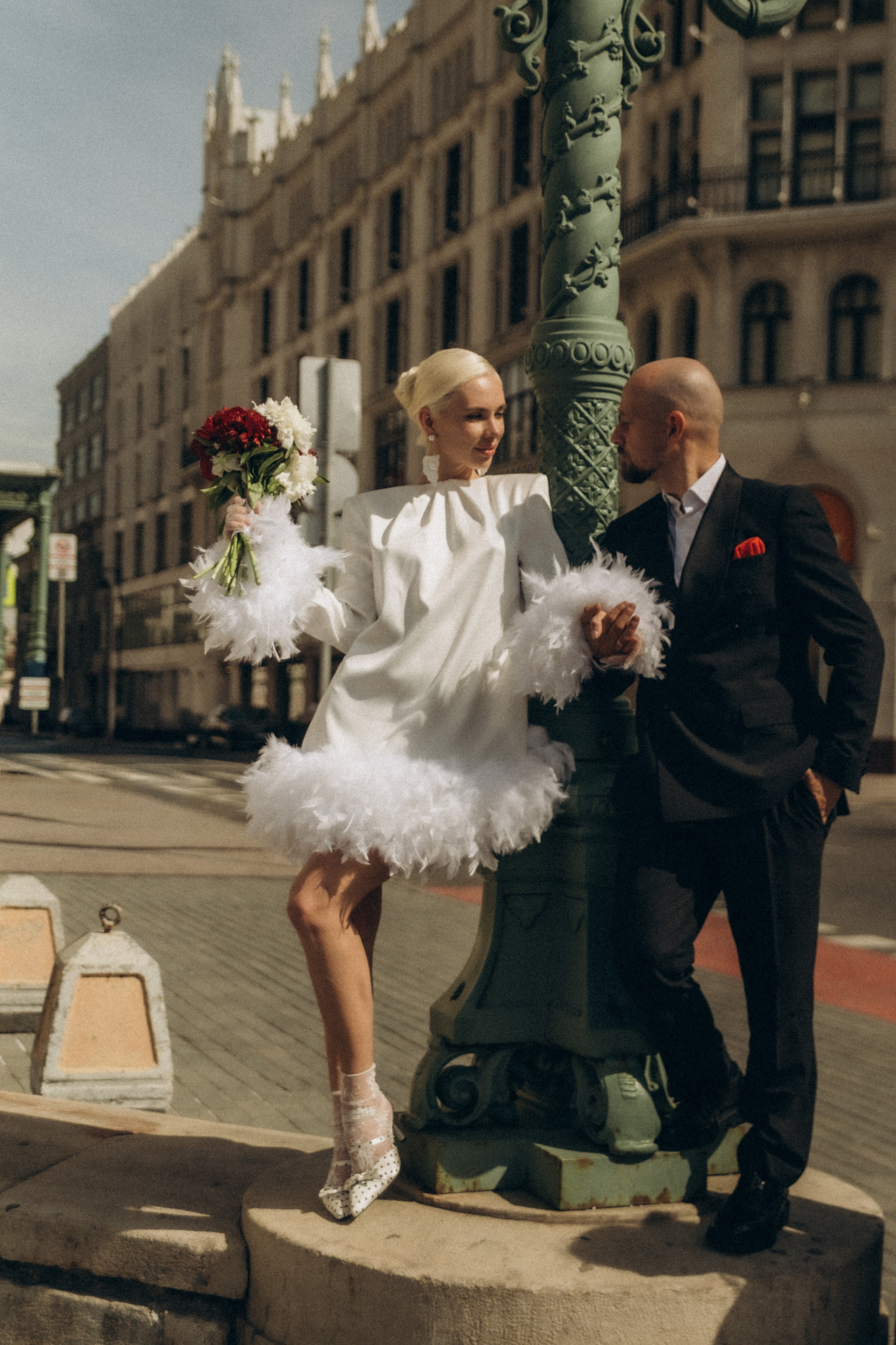 Прогулка у Большого театра. Гаврилова Настя семейный фотограф lifestyle в Москве