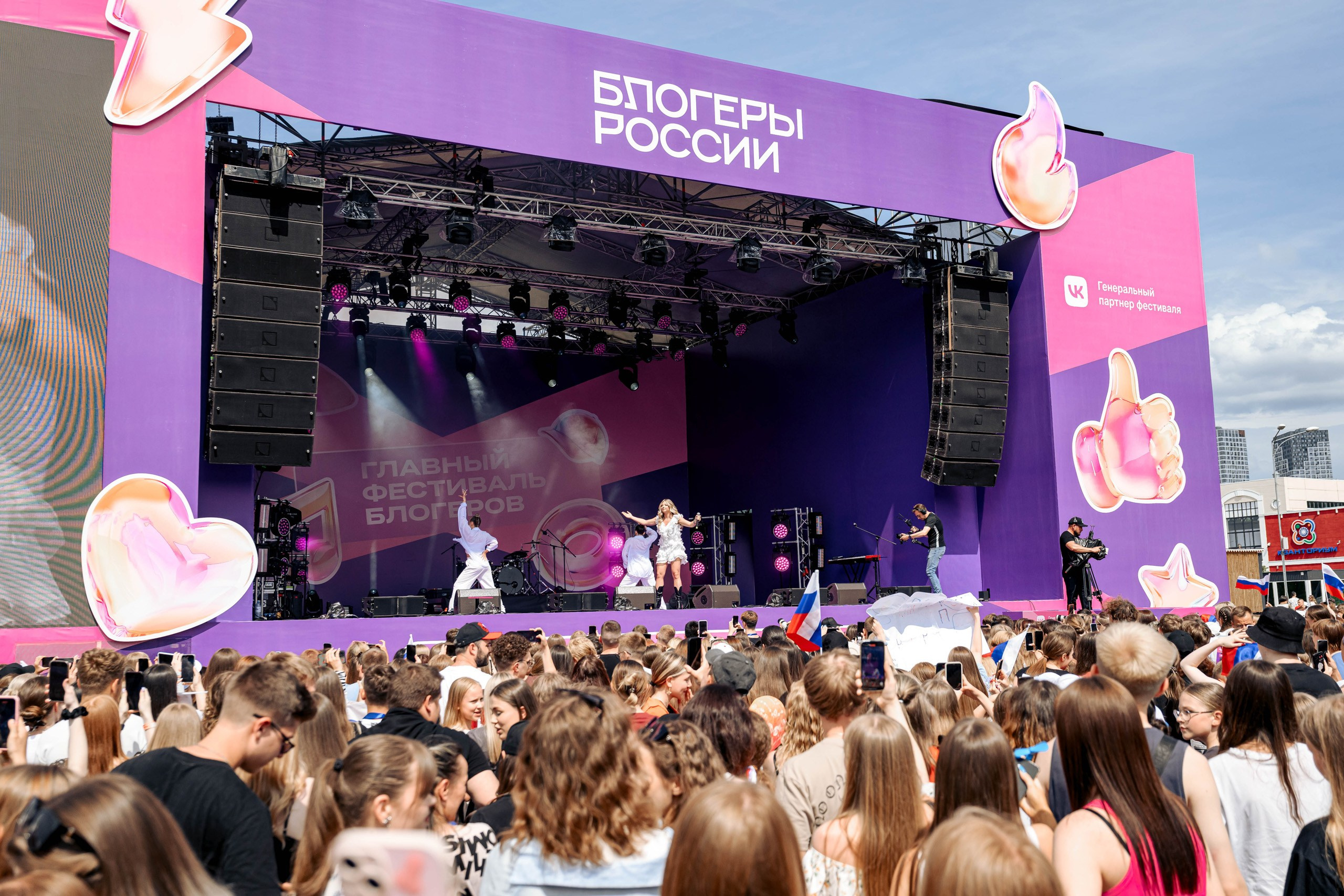 БЛОГЕРЫ РОССИИ. Максим Комаров — Профессиональный фотограф