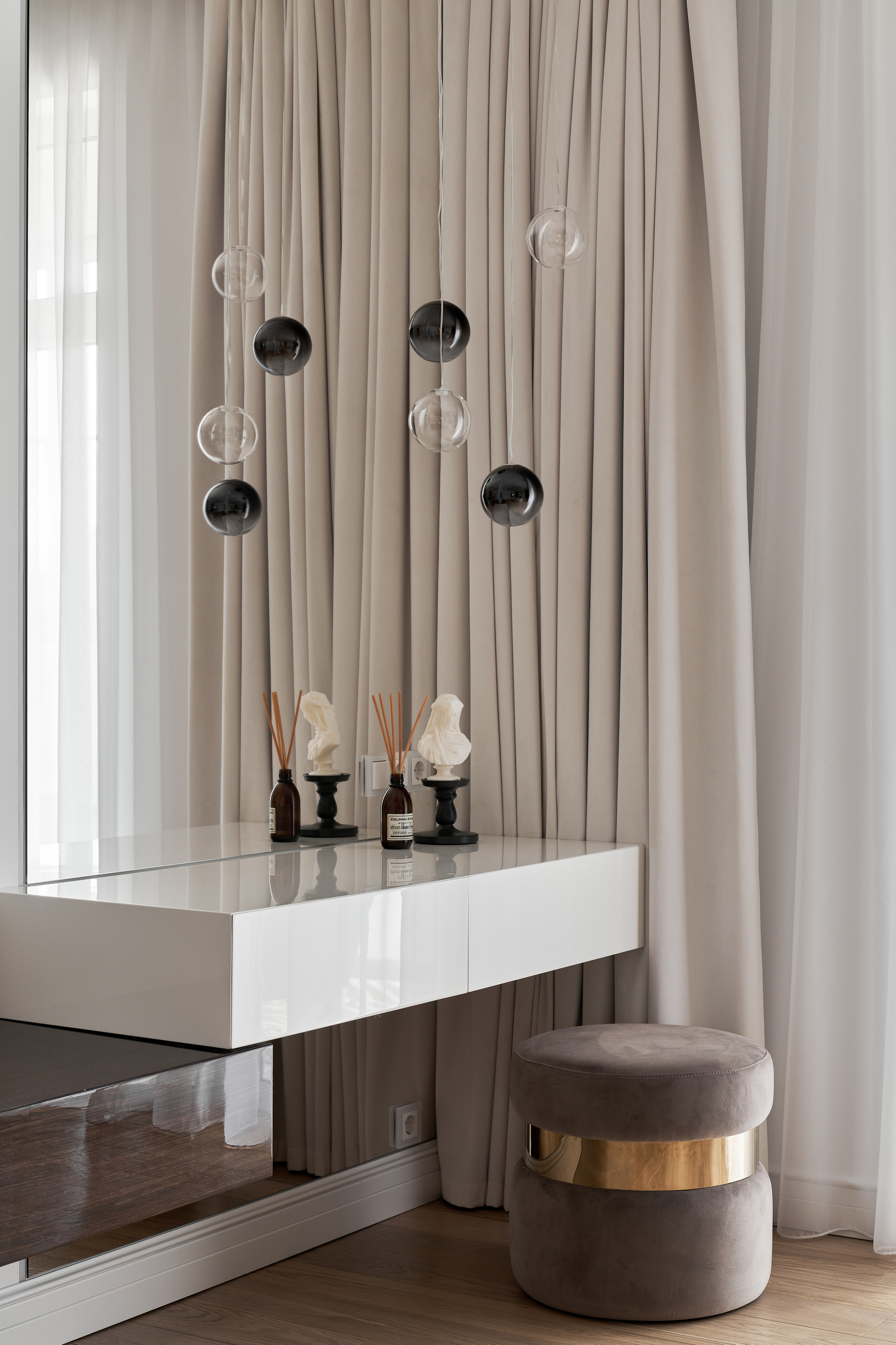 Интерьерная съёмка трехэтажного дома на Истре. Евгения Четий — интерьерный фотограф в Москве, Санкт- Петербурге, Сочи