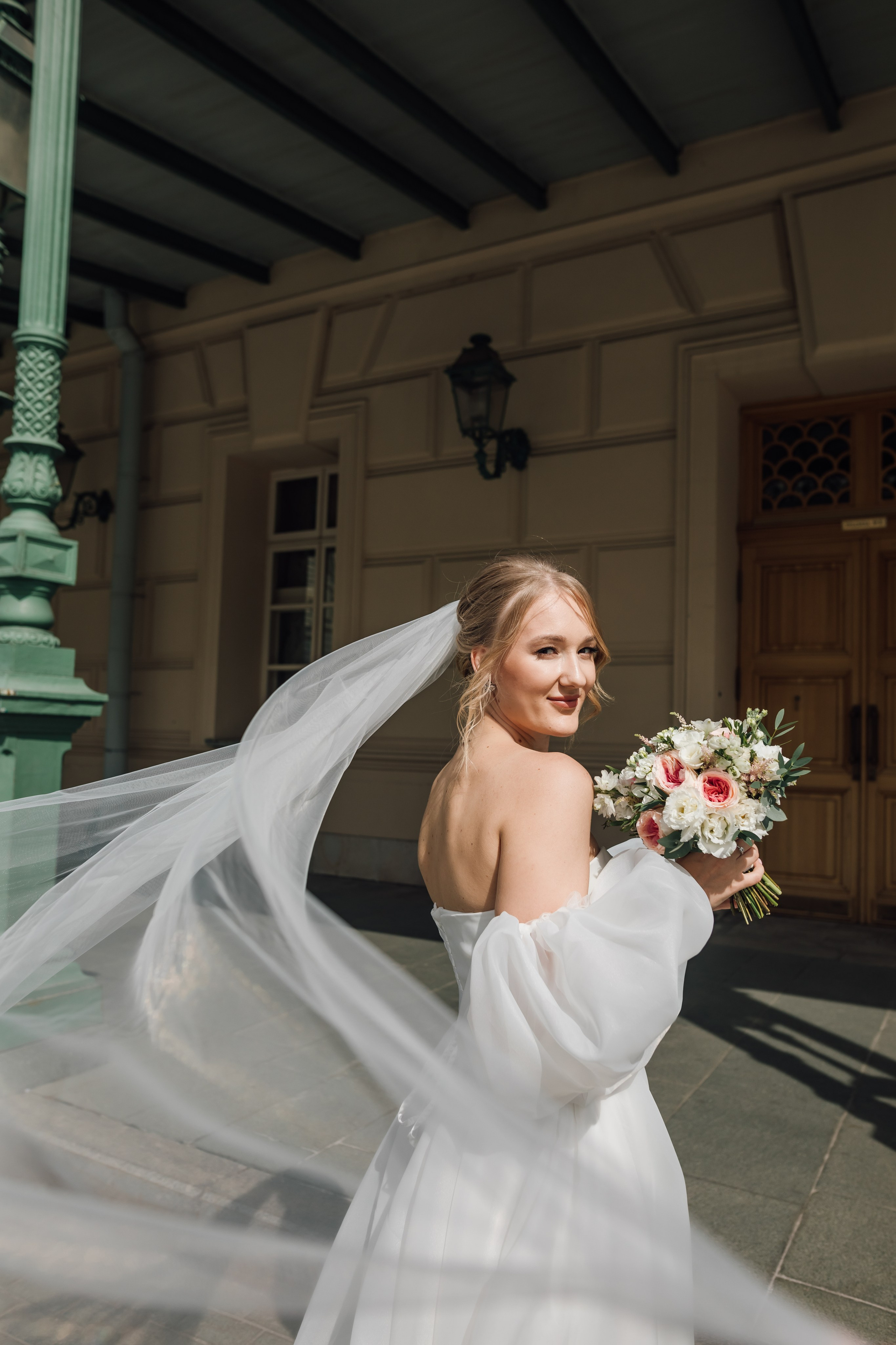 Катя и Салим, особняк Спиридонова. Свадебный и семейный фотограф в Москве Евгения Лисина