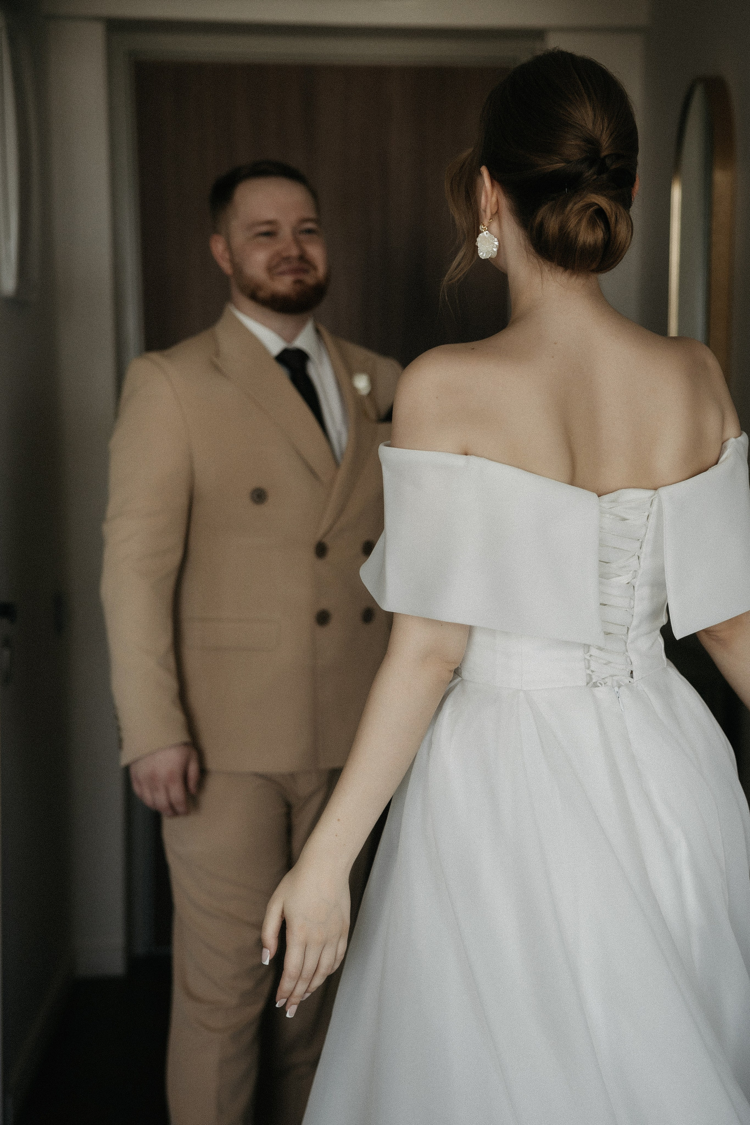 Утро невесты и свадебная фотосессия на теплоходе по Москве-реке