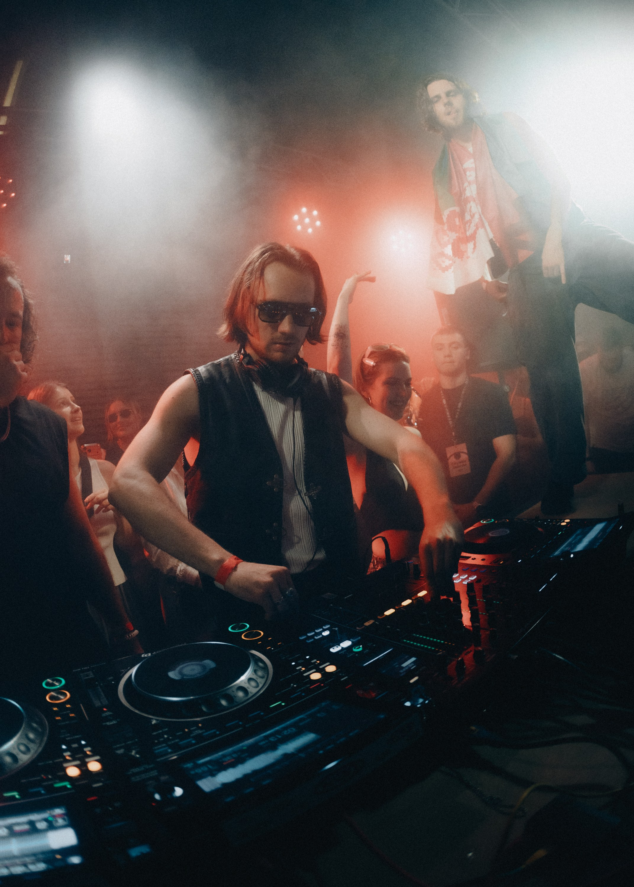 К-30 SLAVIC TECHNO: Police In Paris. Annyshka