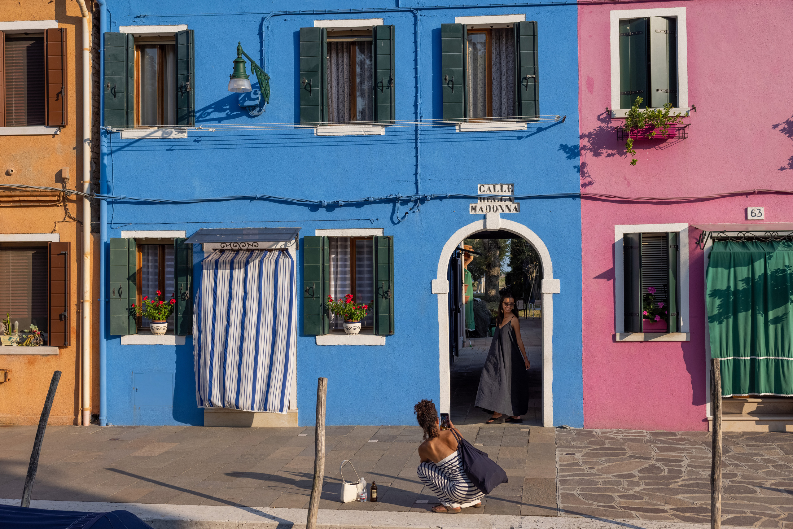 Wall. Photographs by Tigran Khudaverdyan