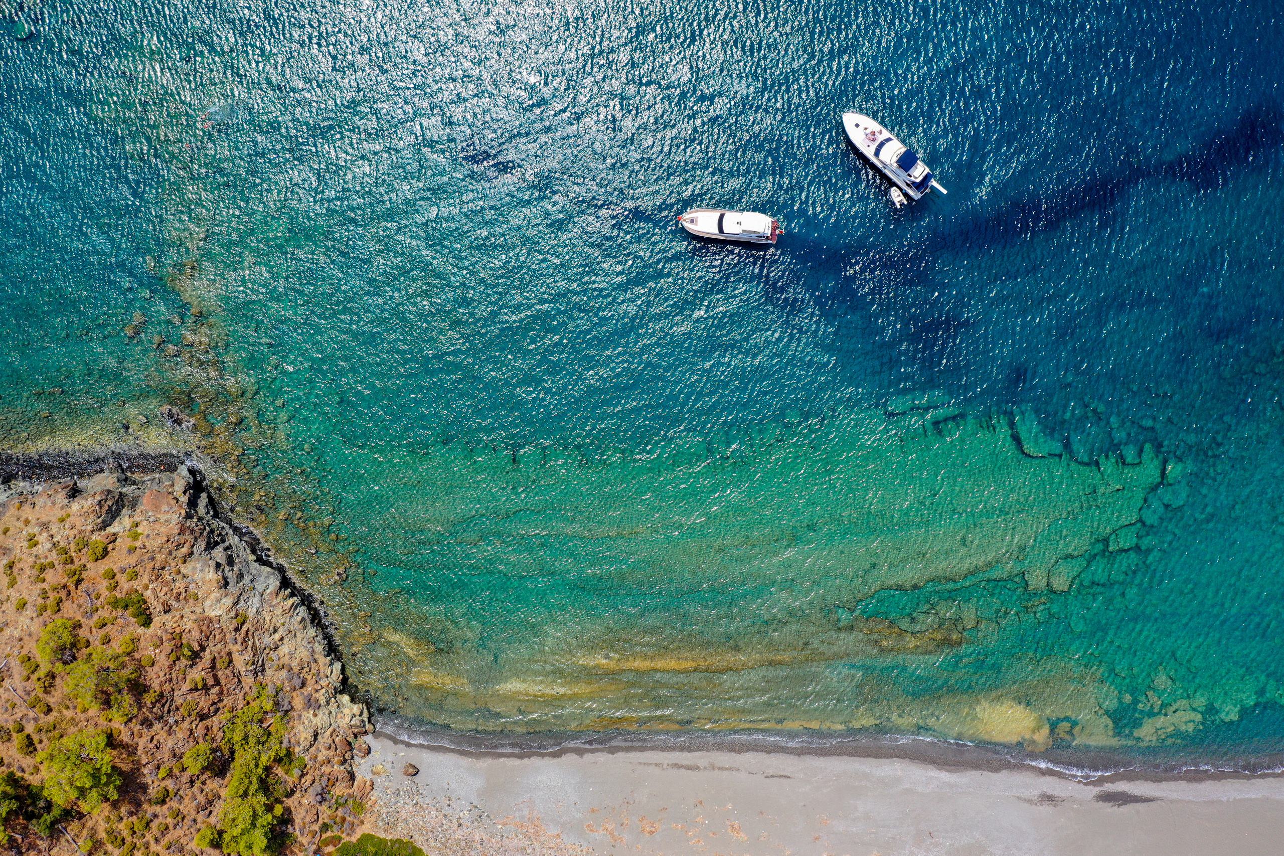 Wall. Photographs by Tigran Khudaverdyan