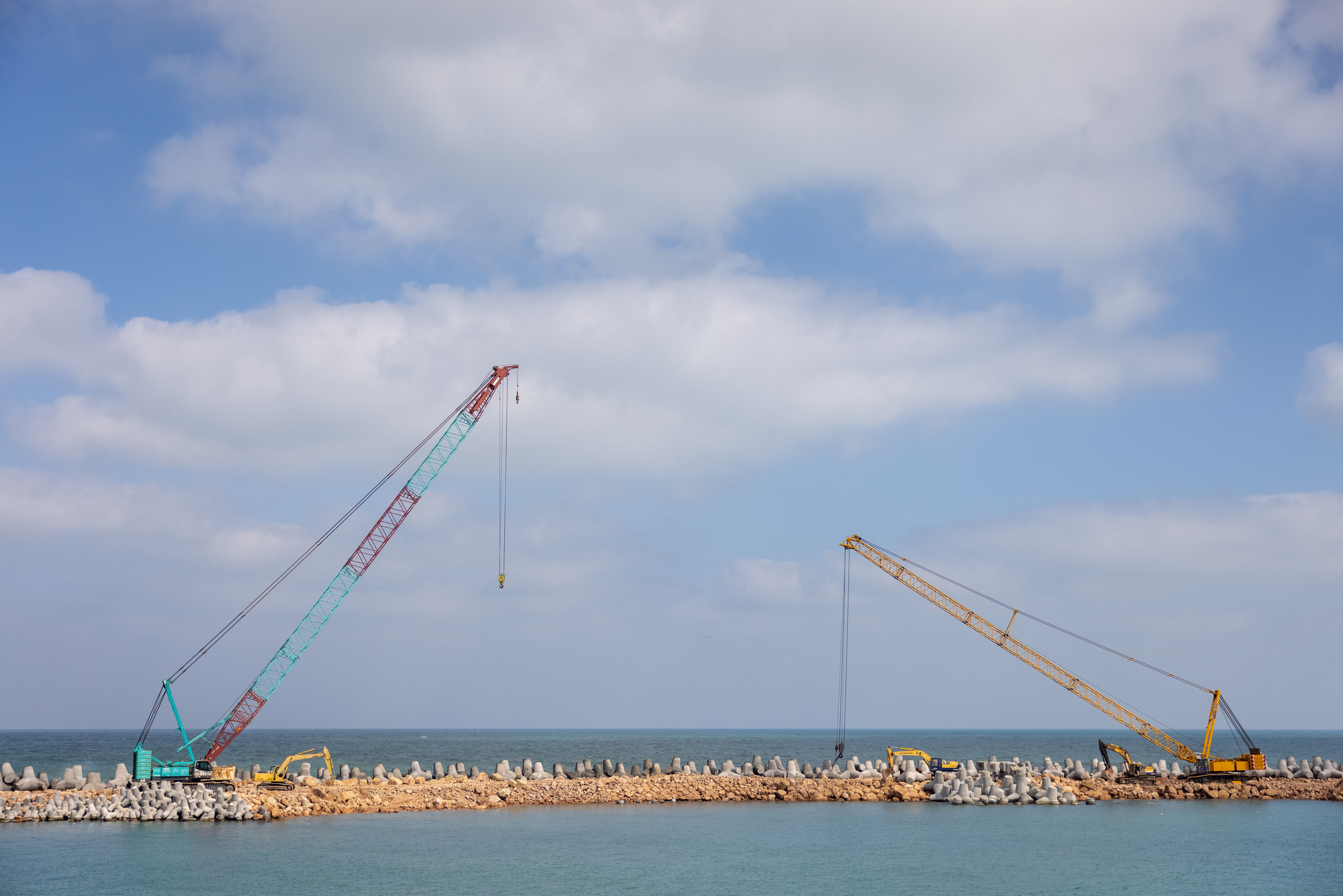 Wall. Photographs by Tigran Khudaverdyan