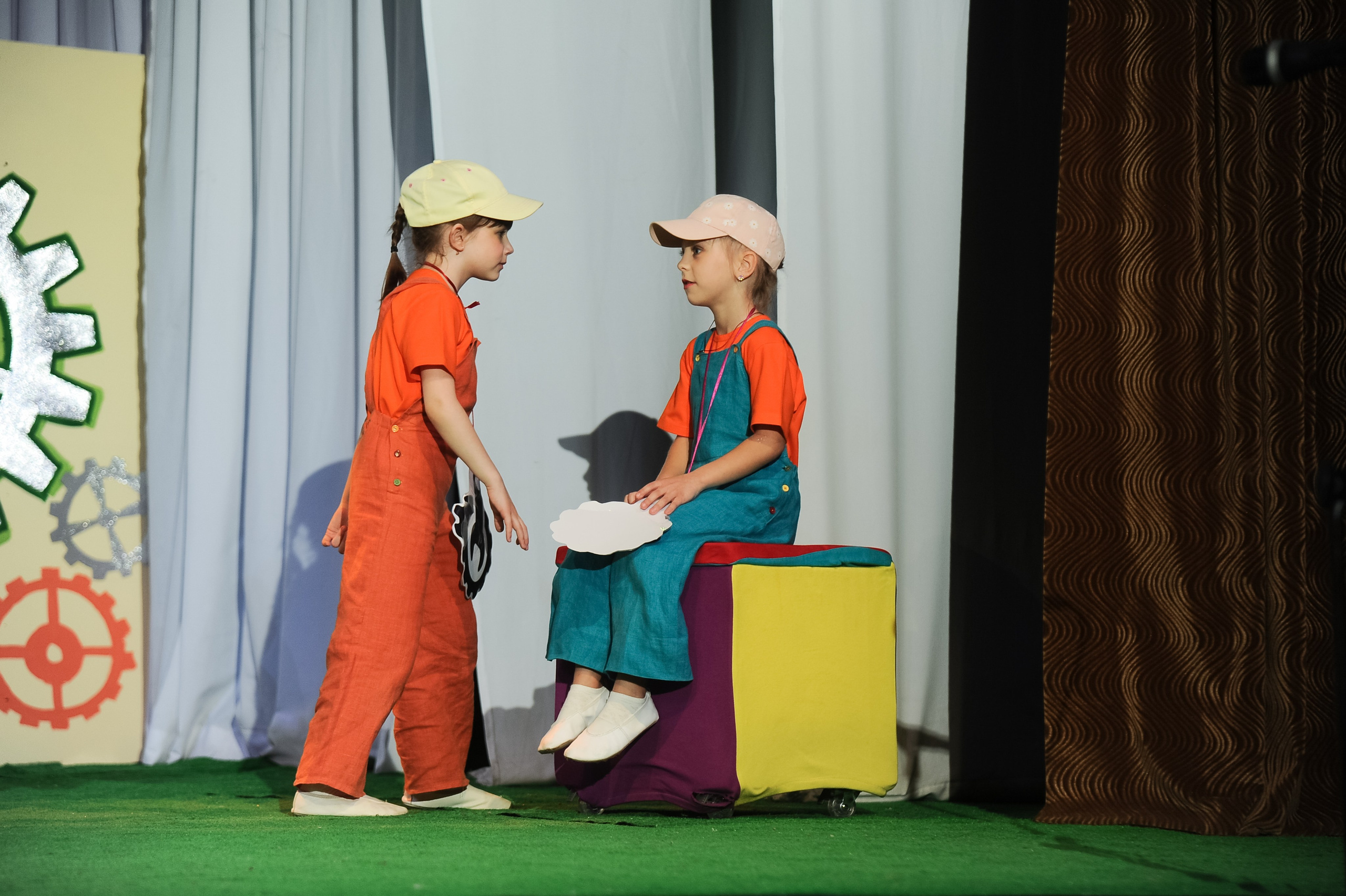 Выпускной 2025, детский центр «Самовар». Фотограф Олег Юршевич Солигорск Минск