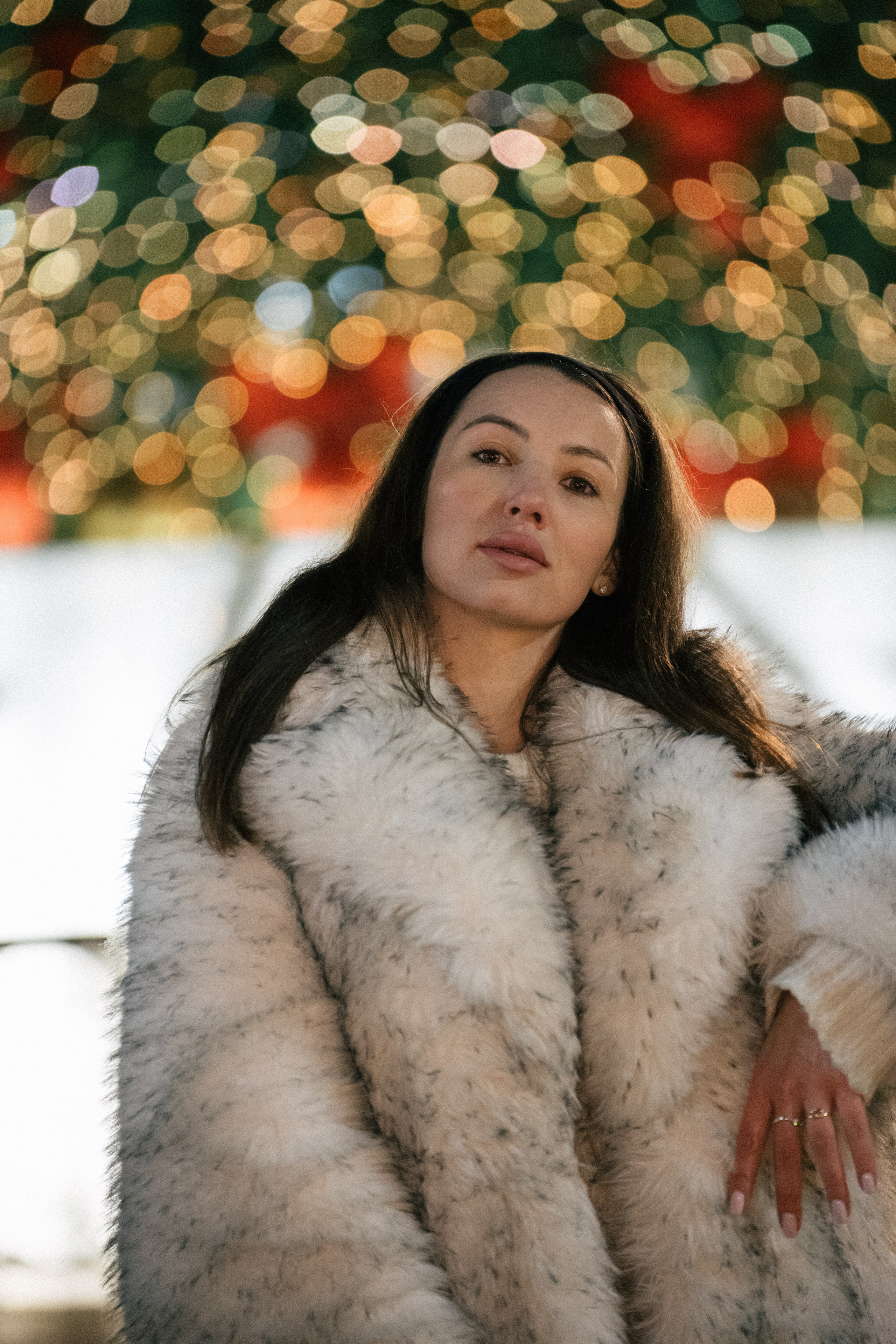 ПРОГУЛКА НА МАНЕЖНОЙ ПЛОЩАДИ ДЛЯ ДЕВУШКИ ПЕРЕД НОВЫМ ГОДОМ (НОВОГОДНЯЯ ФОТОСЕССИИЯ НА МАНЕЖНОЙ ПЛОЩАДИ). Профессиональный фотограф, Санкт-Петербург — Виктория Богомолова