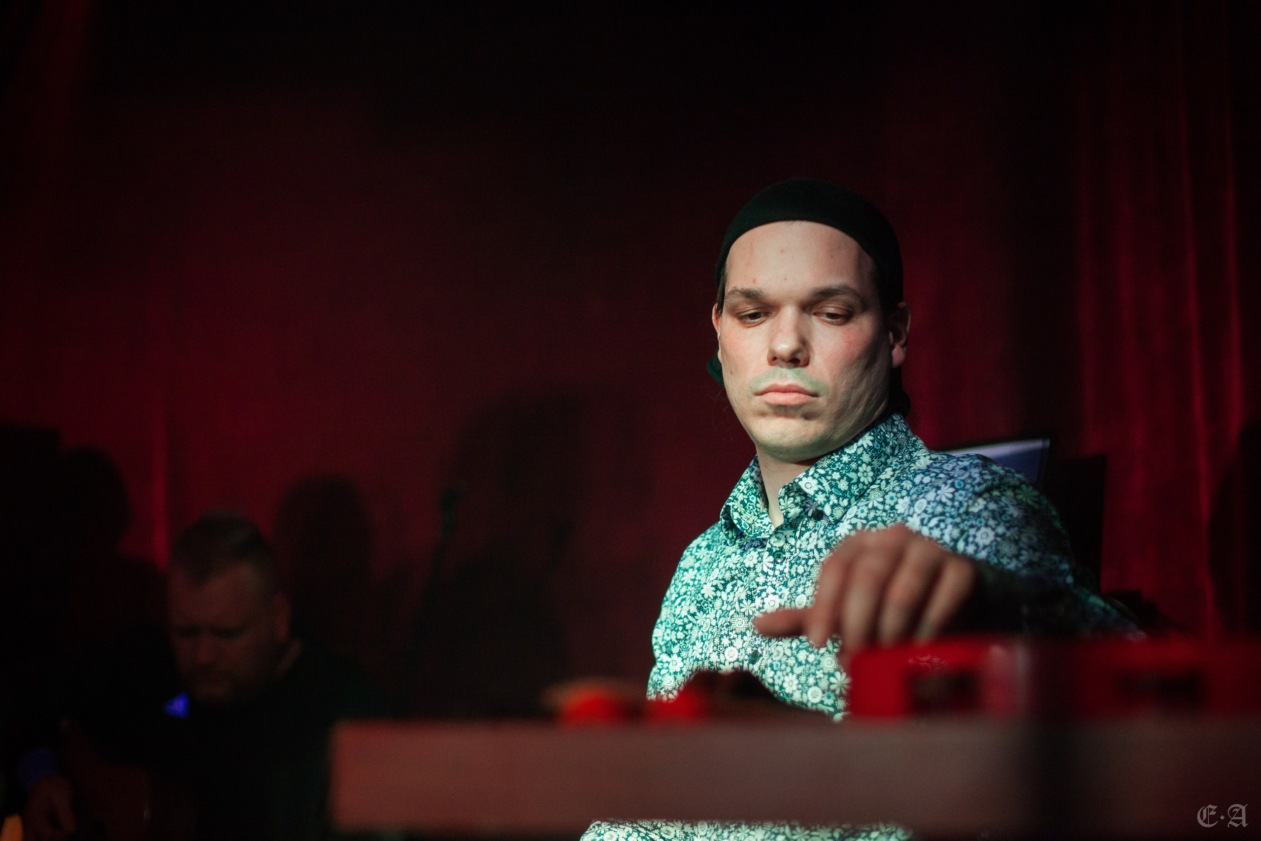 Dara Yara в «Алиби». Фотограф Ellairen