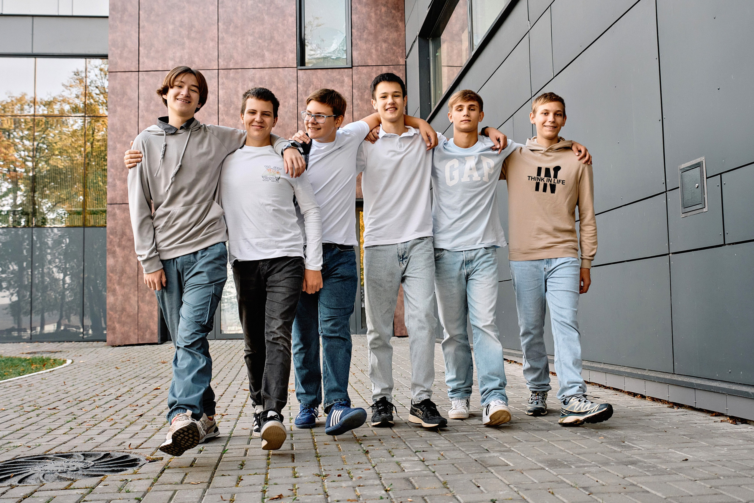 Фотосъёмка в Инновационном культурном центре (ИКЦ) Калуга для выпускных альбомов. Фотограф Меняйло Евгений. Свадьба. Портрет. Репортаж. Семья. Контент