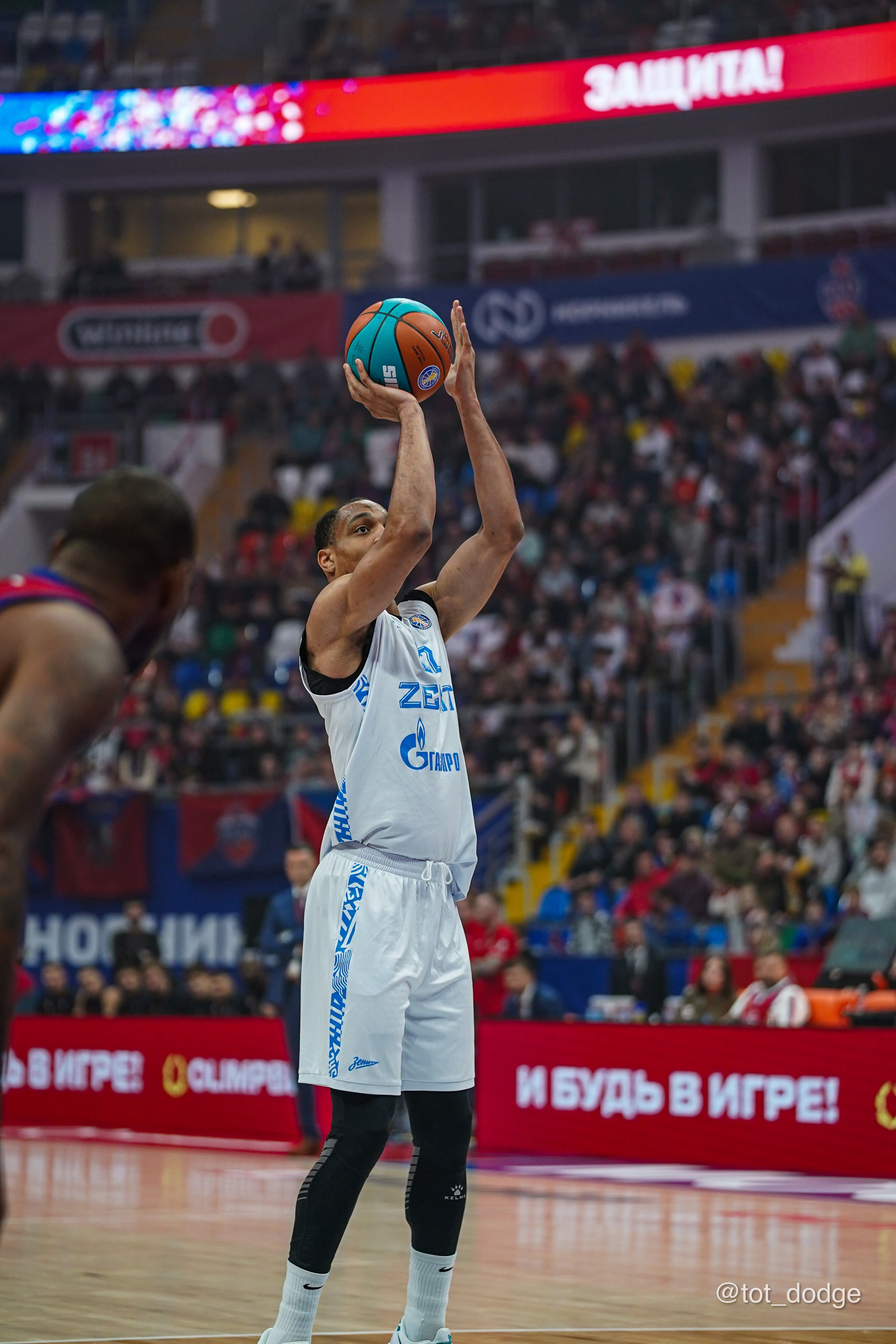 Баскетбол. ЦСКА-Зенит (13.10.24). Автомобильный фотограф Шакая Кирилл