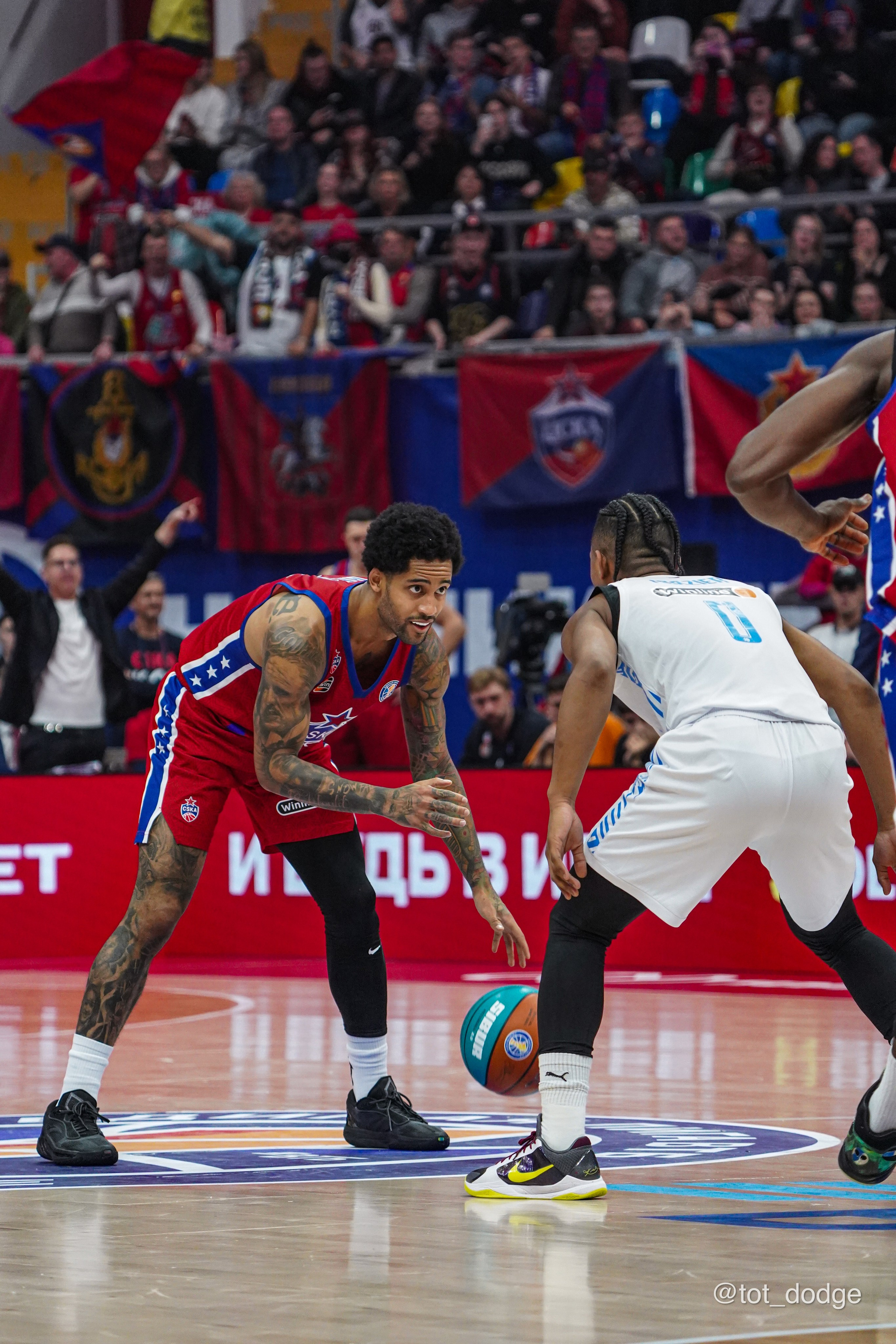Баскетбол. ЦСКА-Зенит (13.10.24). Автомобильный фотограф Шакая Кирилл