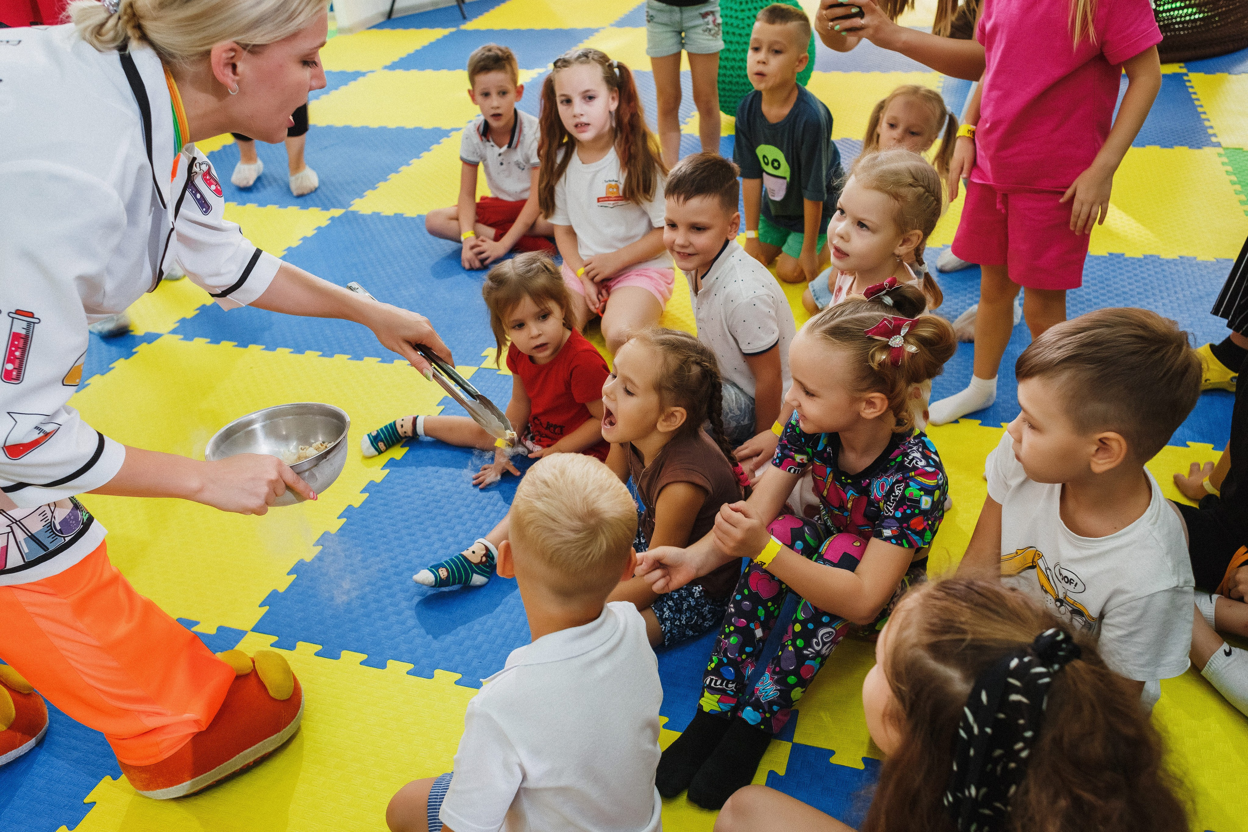 Волшебные моменты: детский праздник в игровой Клумба, Таганрог. Свадебный и семейный фотограф в Таганроге Бакарюк Антон