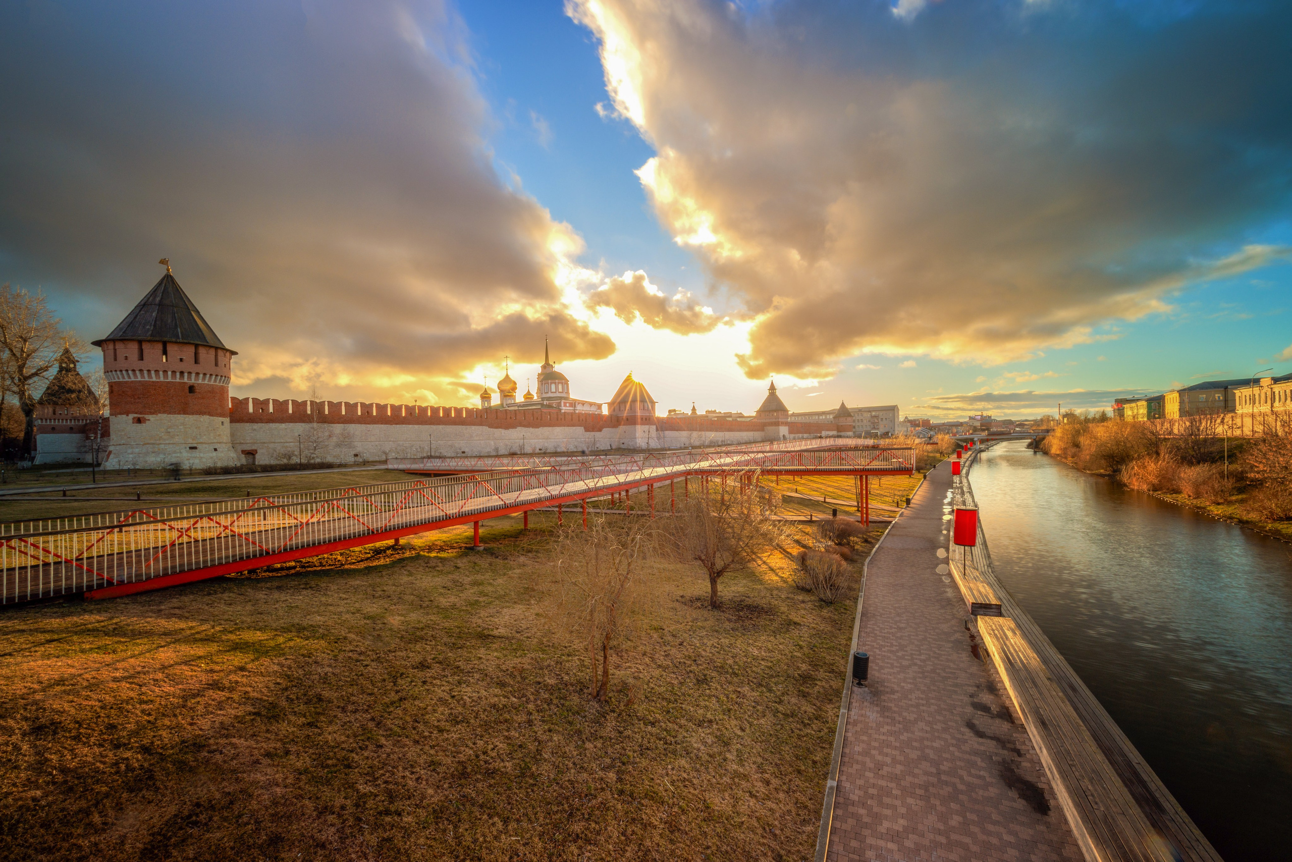 Фотохудожник Артём Парамонов