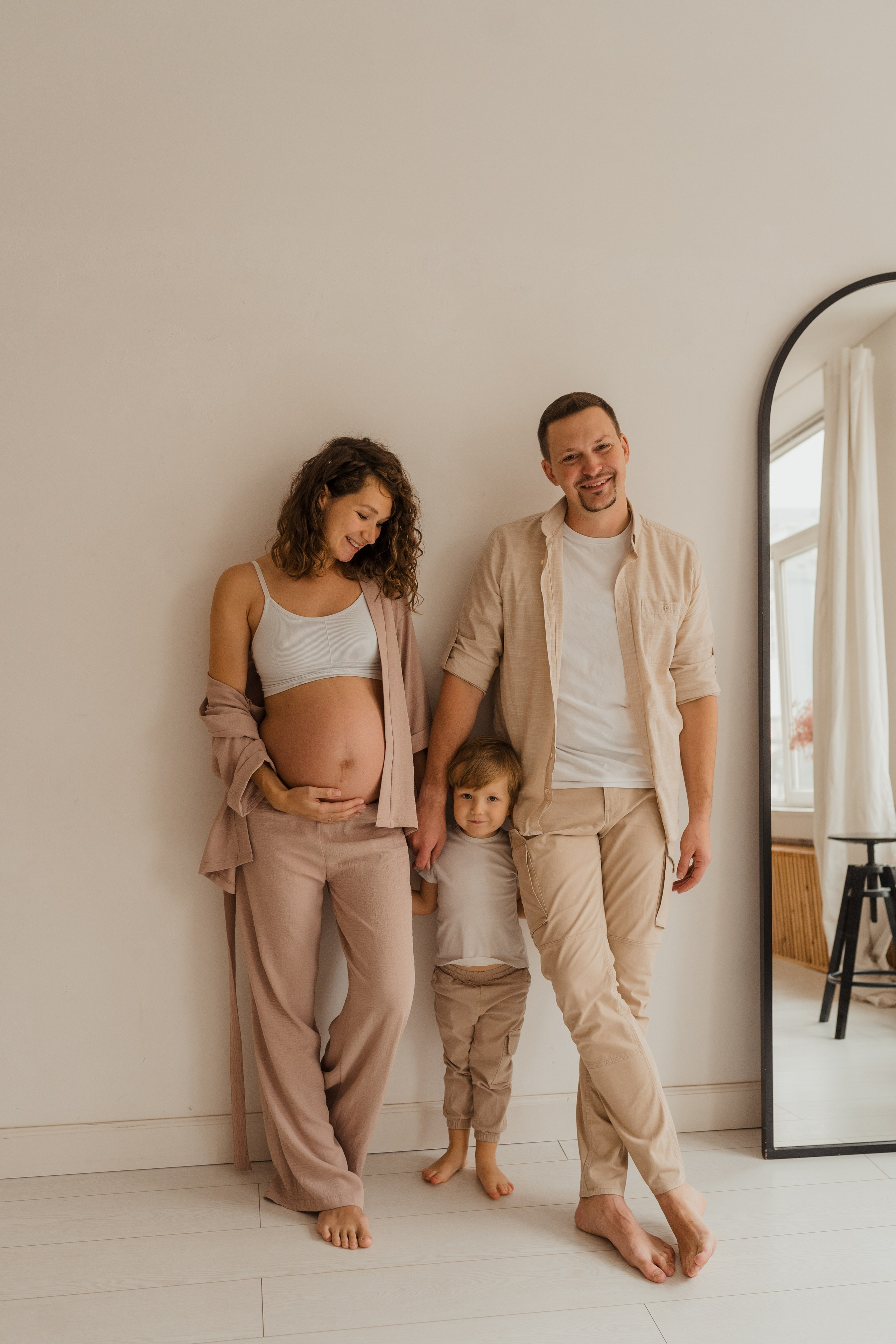 Семейная фотосессия в студии в Москве, семейный фотограф Анна Полушина. Свадебный фотограф в Москве Анна Полушина