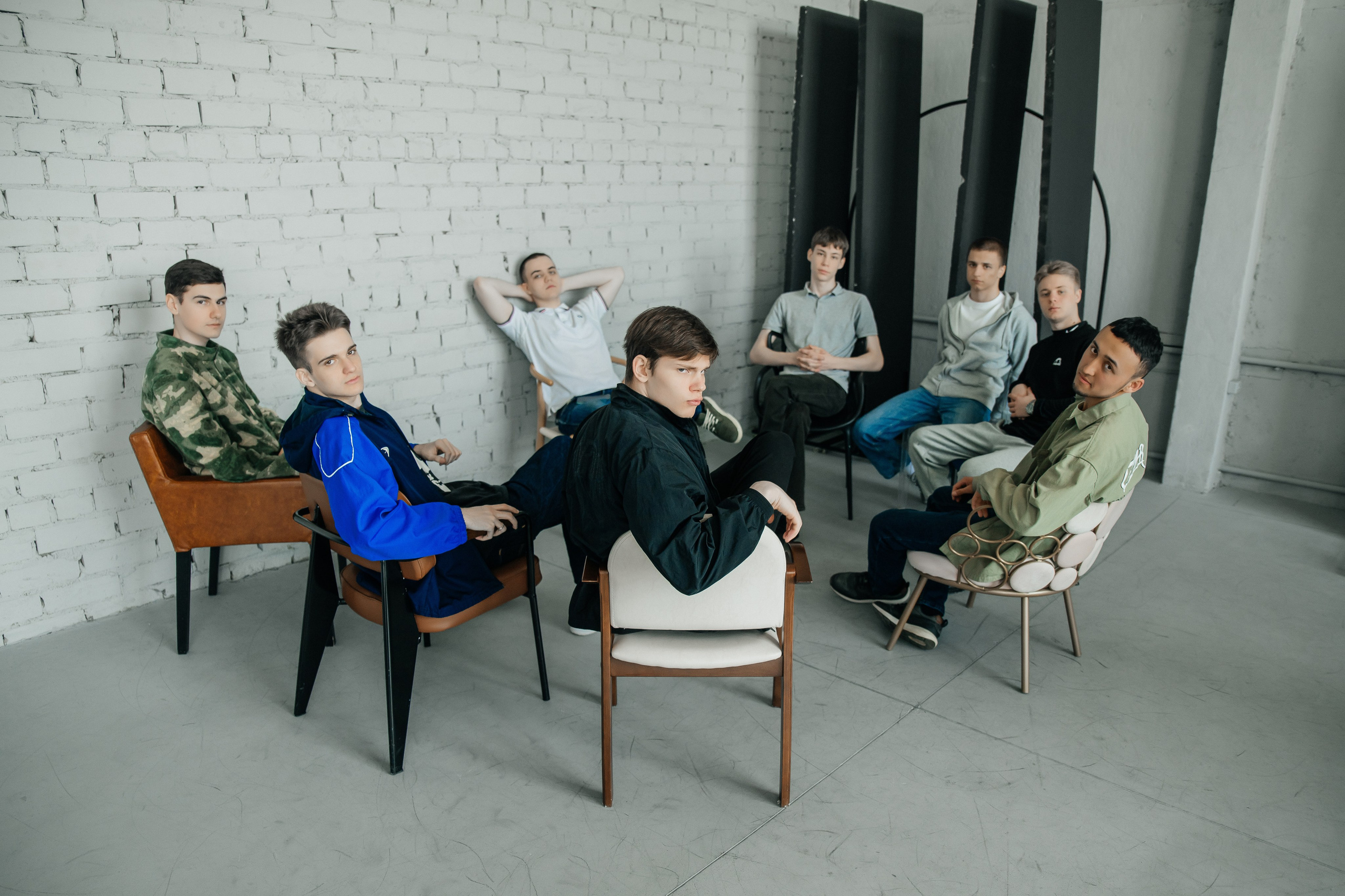 Школа № 16 — Владивосток 2025. Фотограф Ярмишко Дарья. Выпускные фотокниги