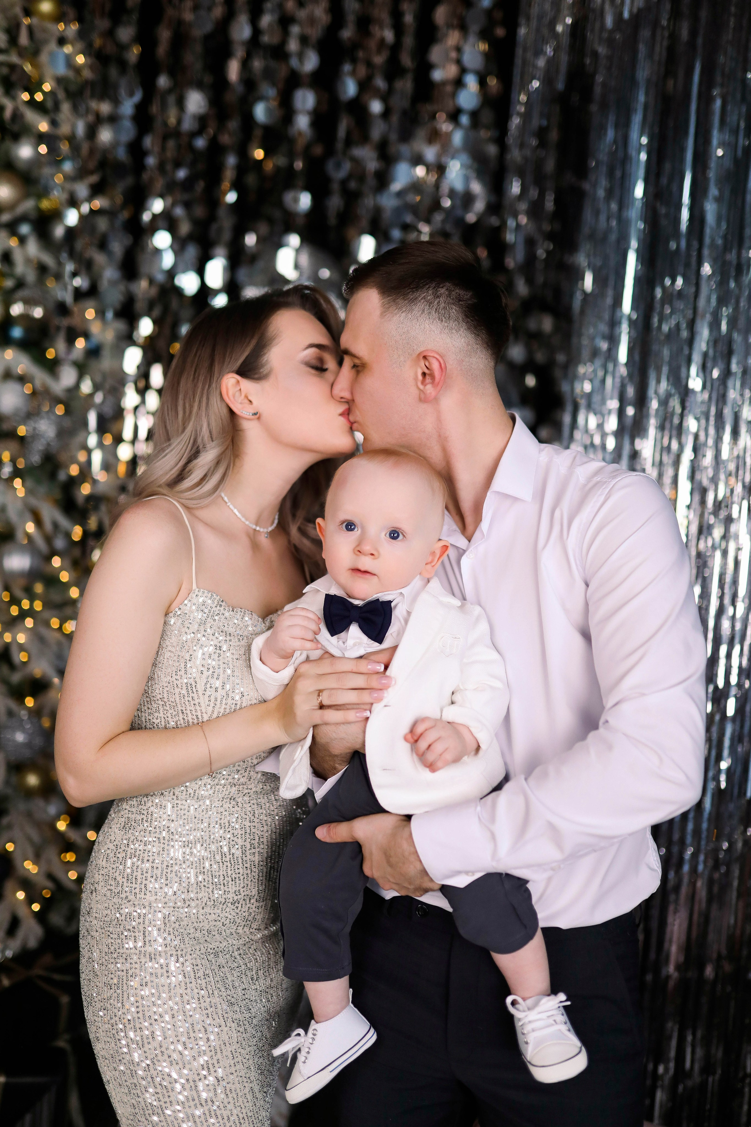 Алёна, Макс и малыш Матвей в зале Арт. ФОТОГРАФ ХАБАРОВСК АНАСТАСИЯ РАЧЕНКОВА