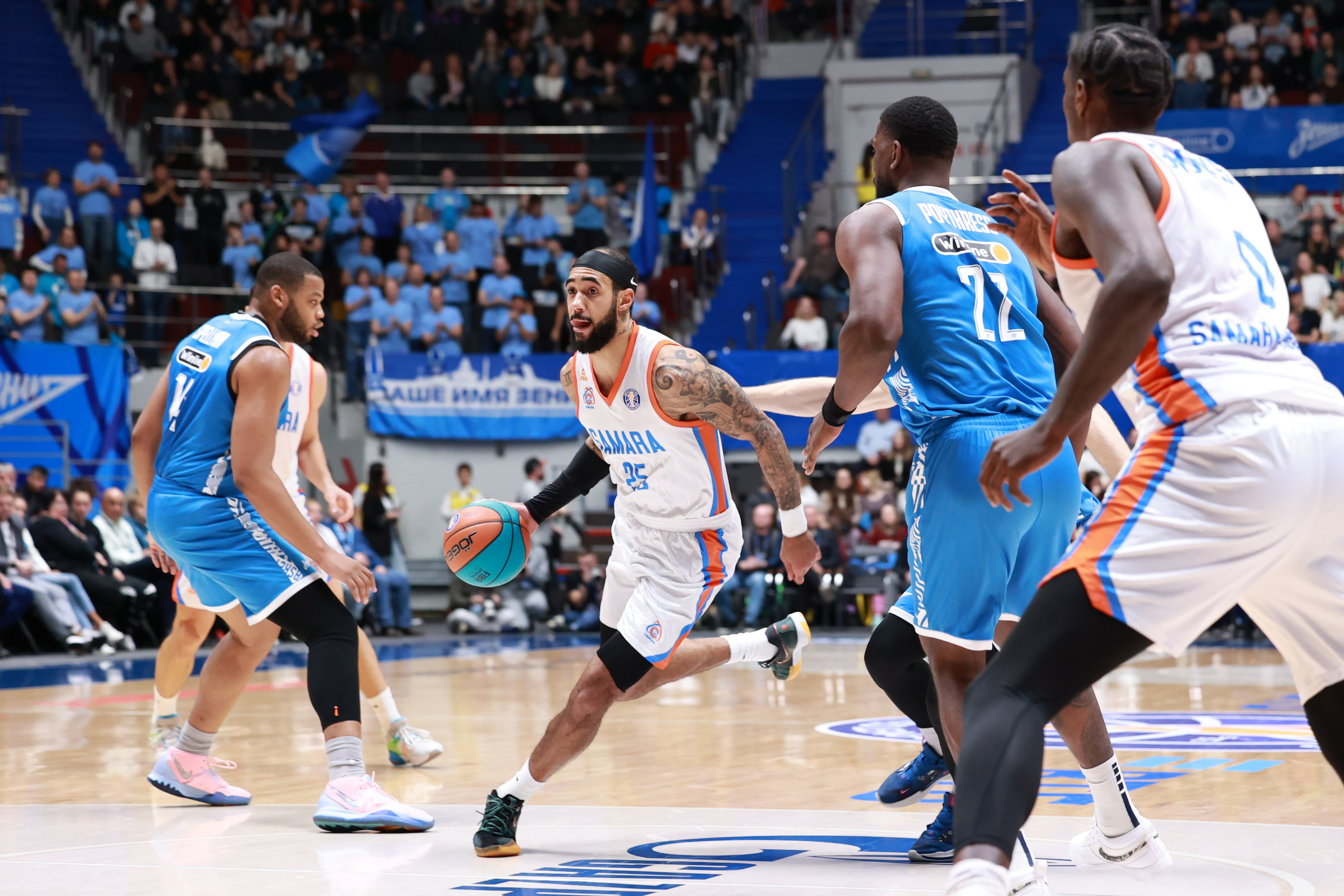 БК Зенит — БК Самара 30.10.2024. Спортивный и репортажный фотограф Антон Тереханов