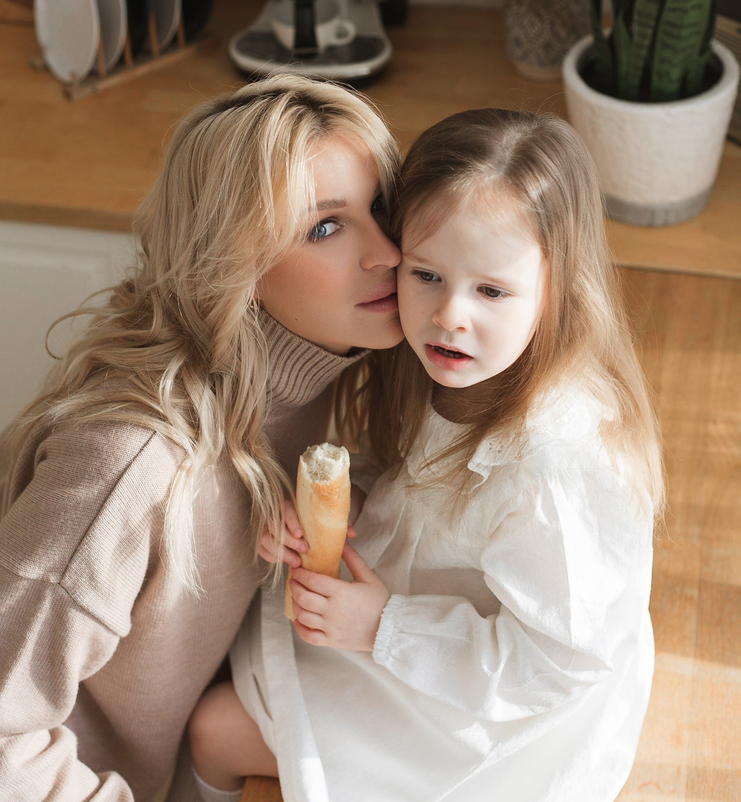 Утро мамы и малышки. Семейный фотограф, свадебный фотограф, женский портрет в Санкт-Петербу