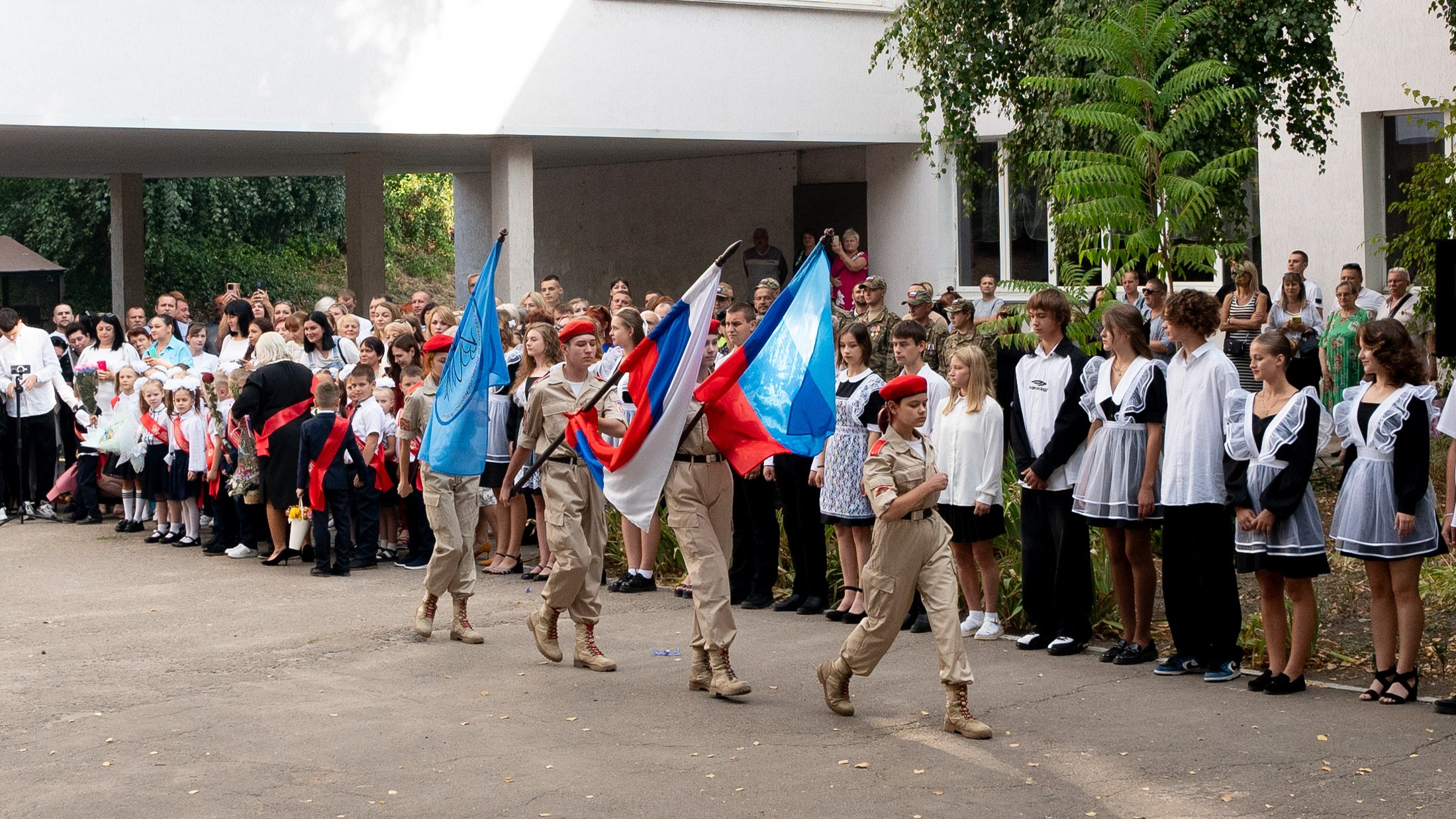 Сборные со школ. Фотограф в РФ и ЛНР Юлия Федосеева