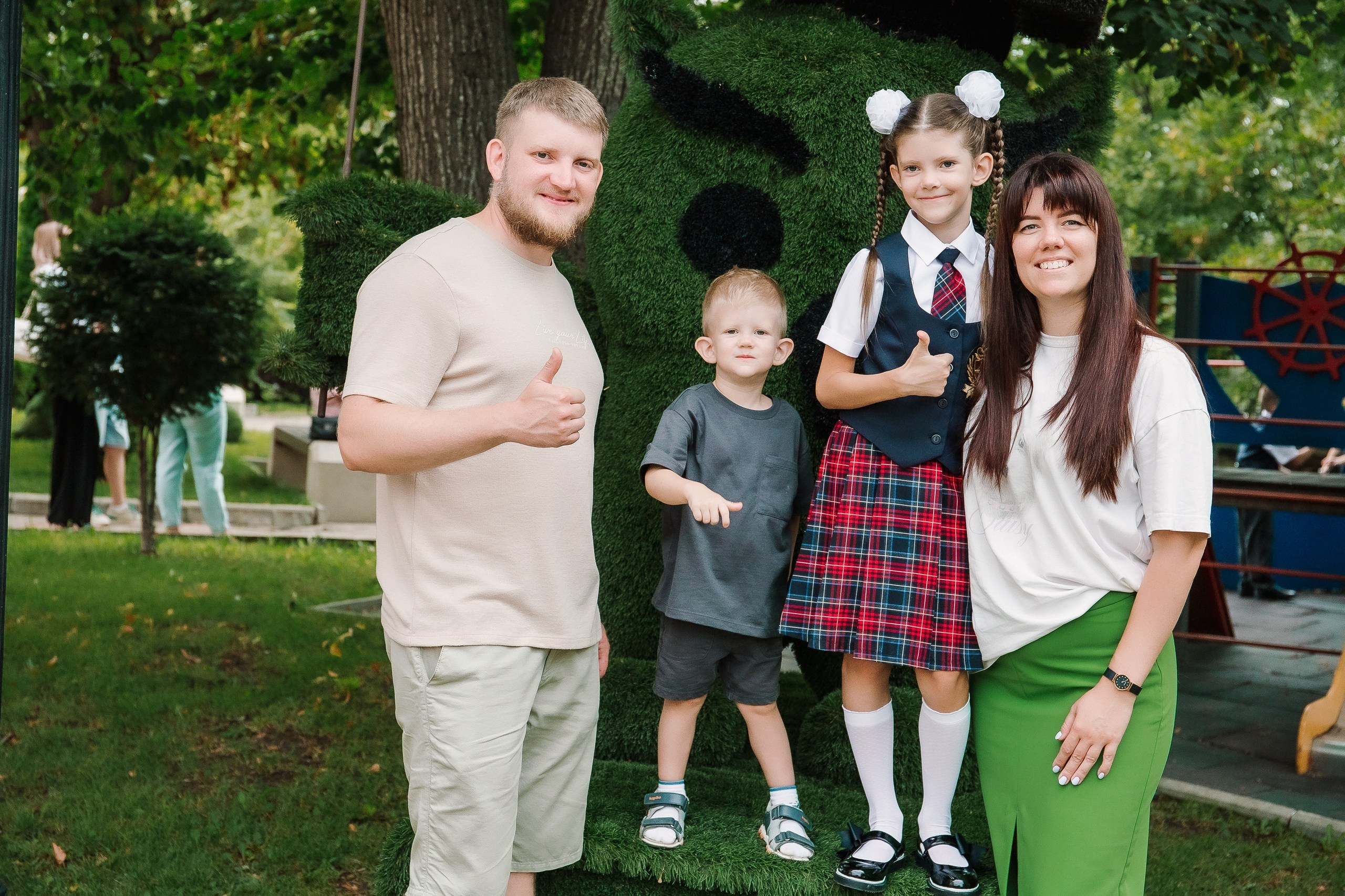 1 класс школа «Личность». Выпускные альбомы Натальи Бутко: Новороссийск, Анапа, Геленджик