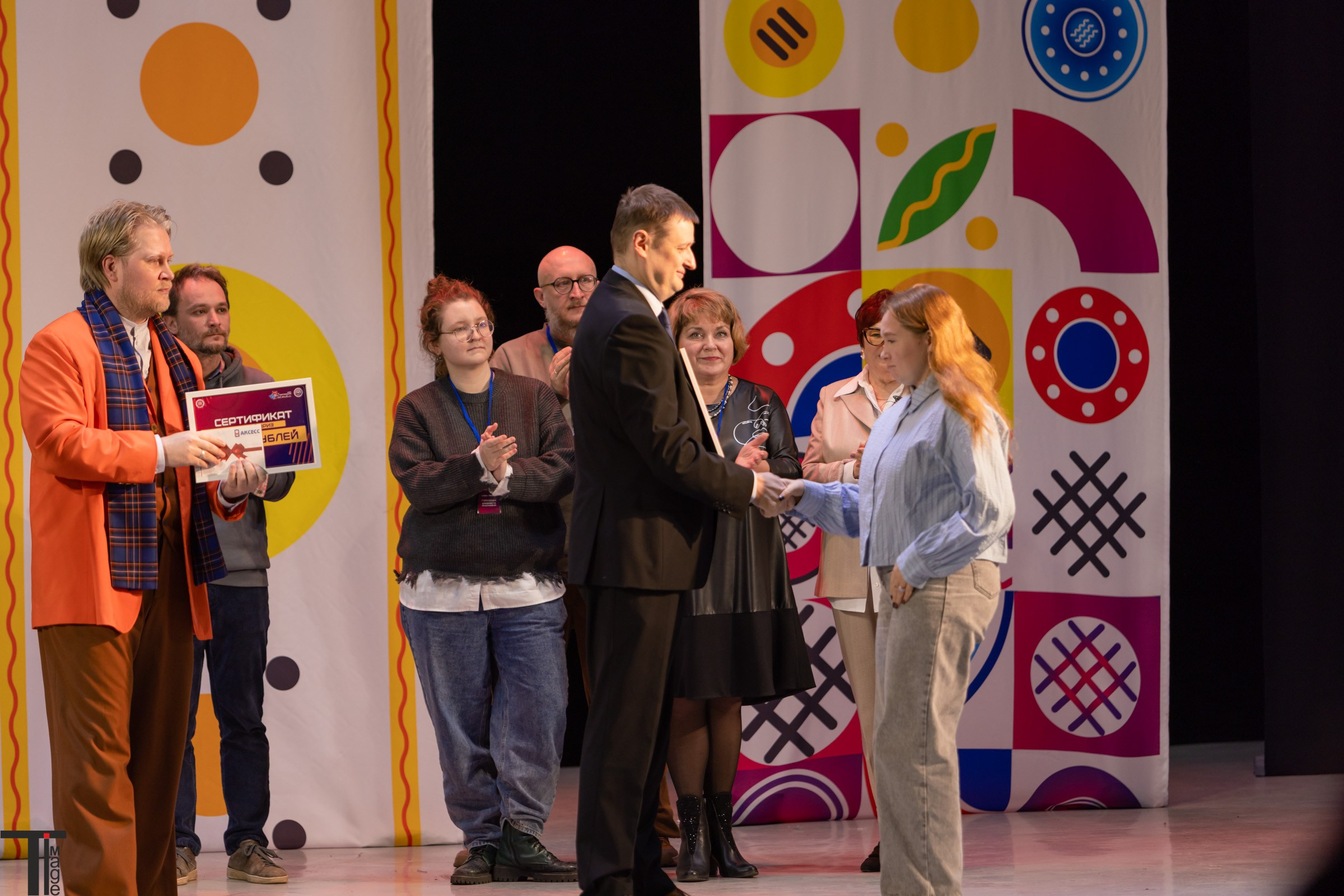 Театральная Вятка 2025. Имидж Технологии — репортажная фотография в Кирове Кировской области. Производство сувенирных магнитов, заливных этикеток и значков