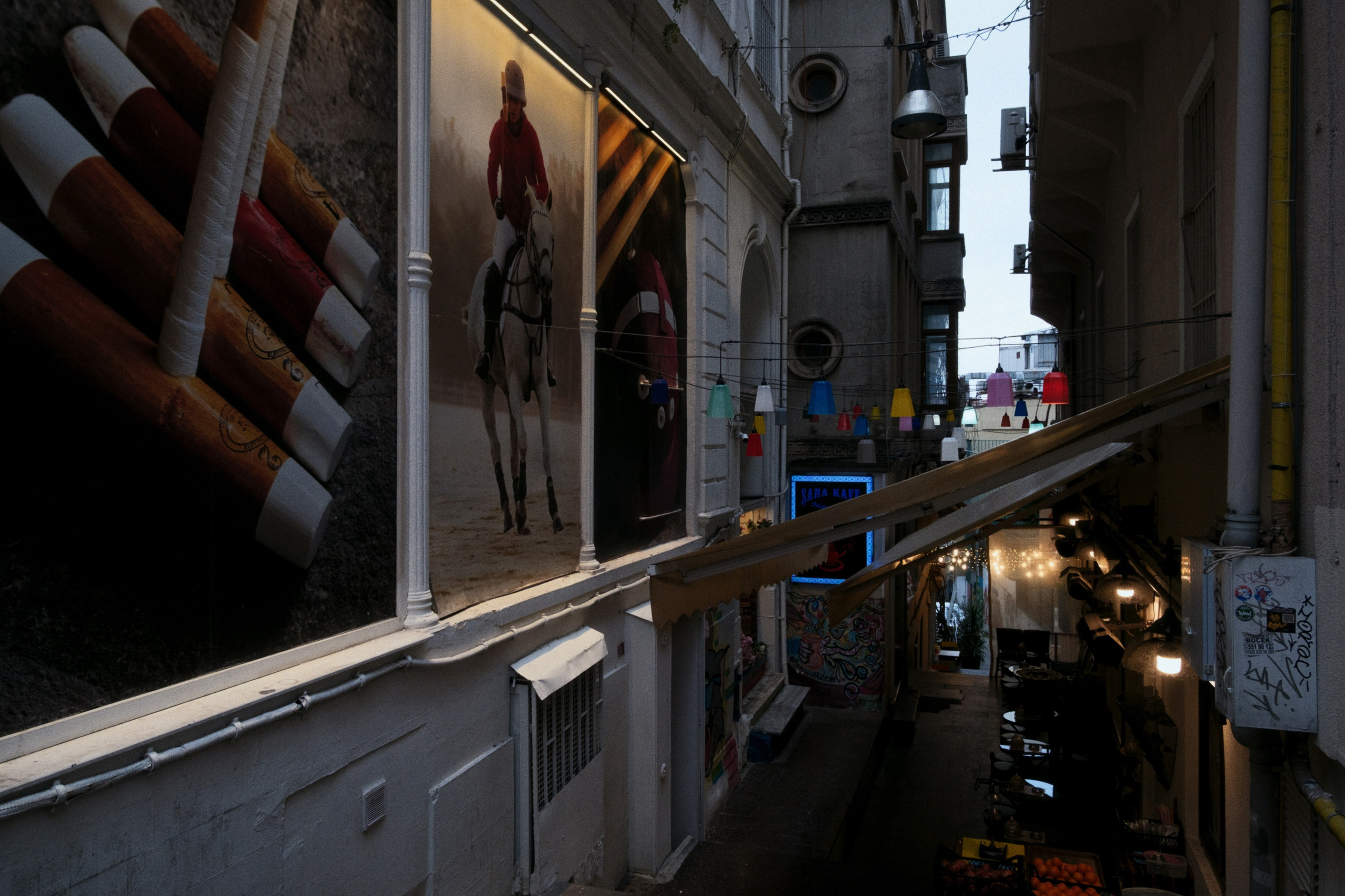 Beyoğlu x Karakoy, Istanbul / Türkey AW26. Фотограф Юрин Евгений