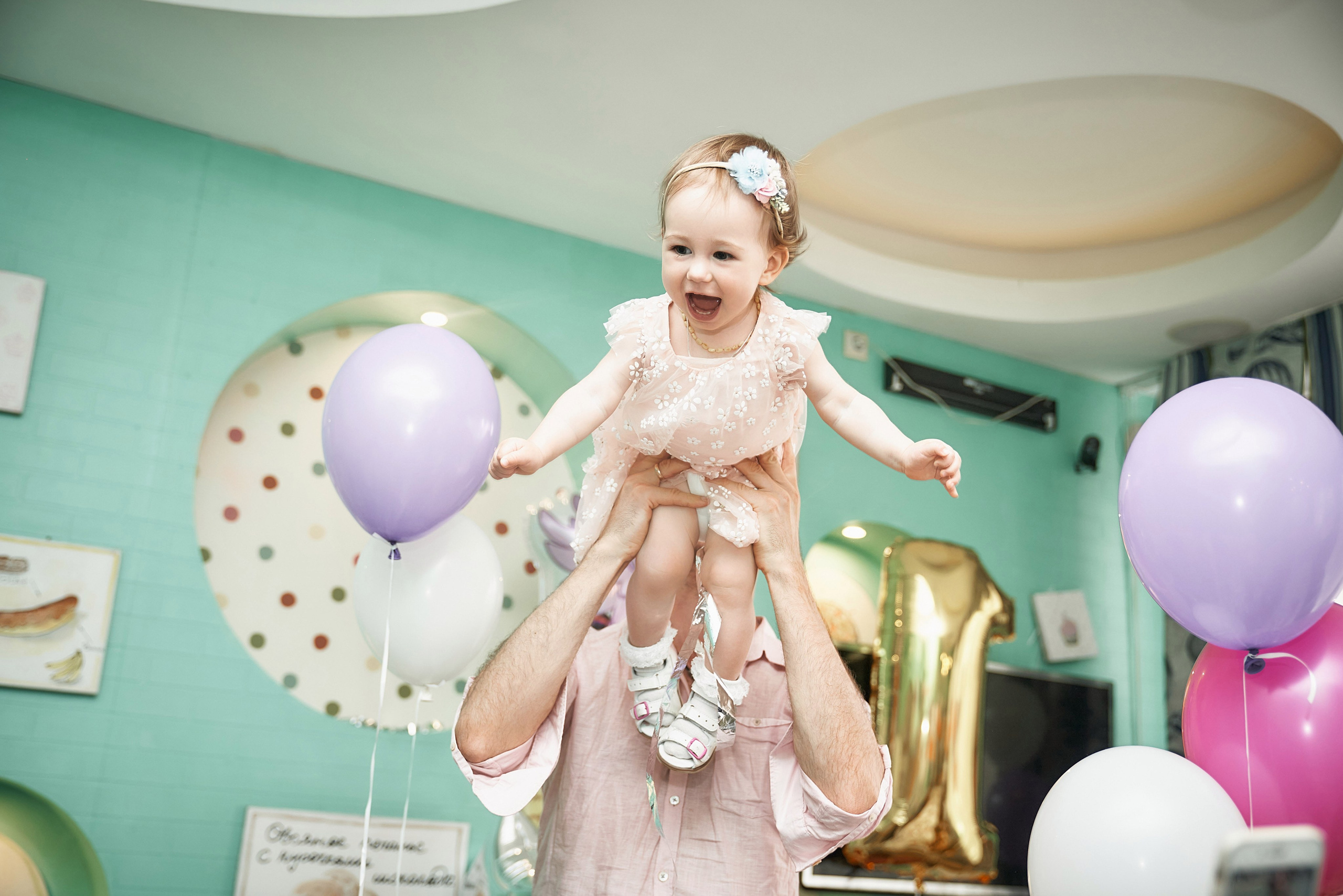 Детская Фотосессия в кафе Андерсон — день рожденье, 1 годик