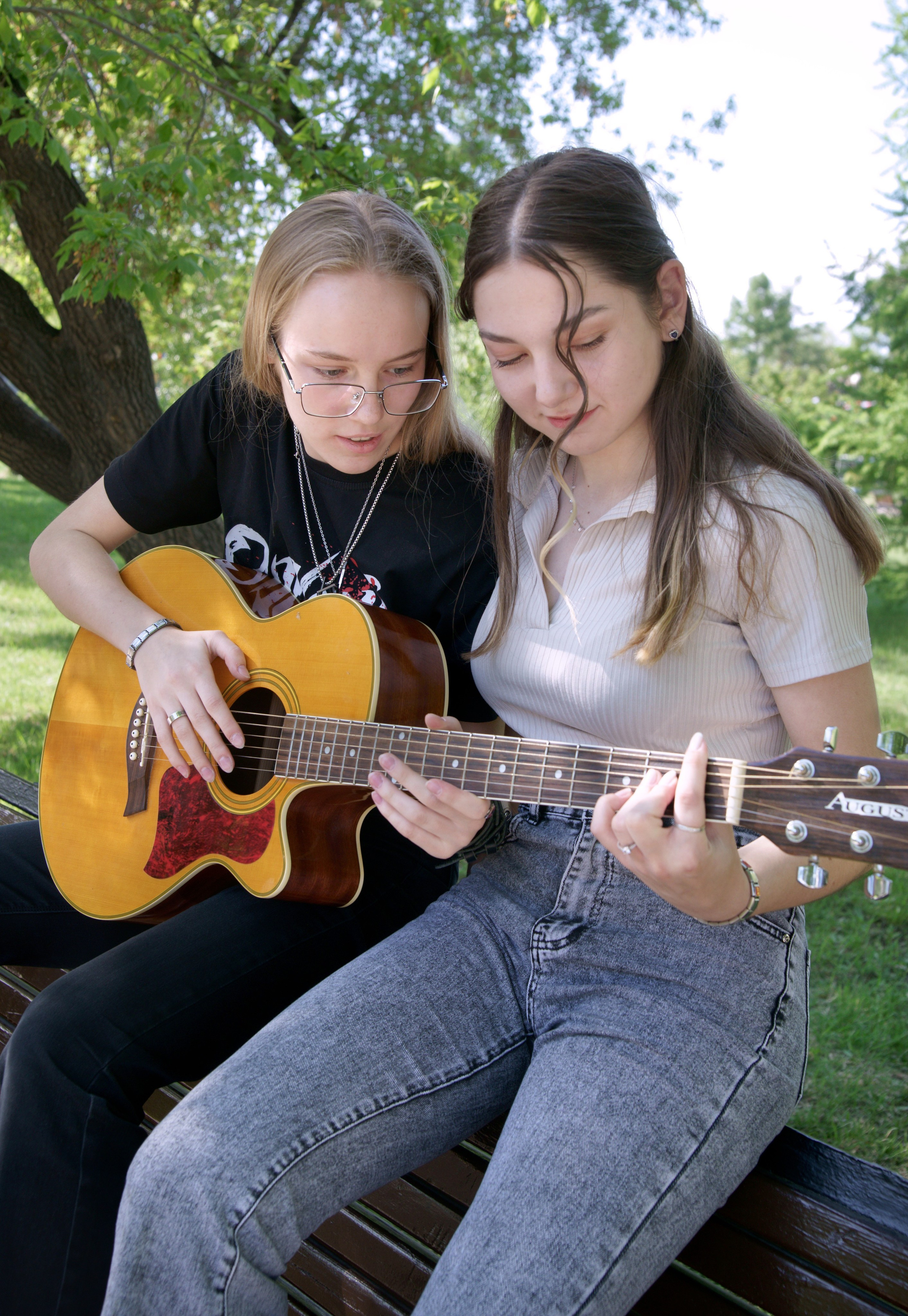 Весенняя фотосессия выпускников 9,11 классов в Иркутске