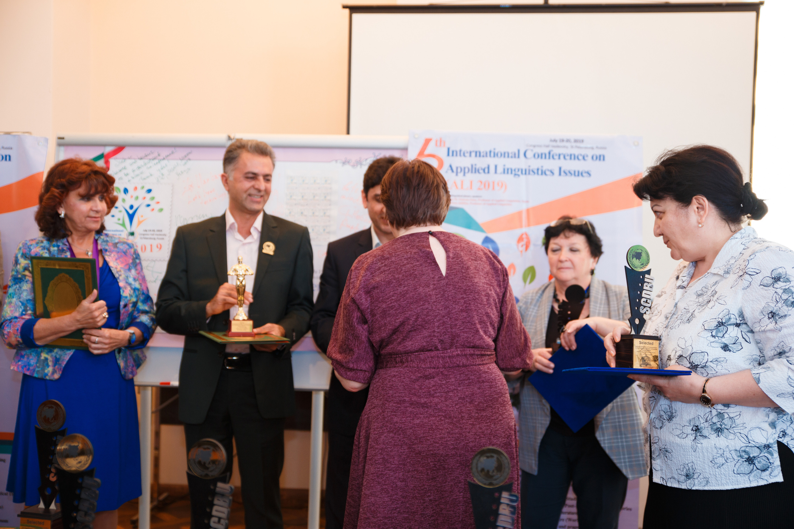 Конференция иностранных языков. Портретный и репортажный фотограф Марина Кузьмина