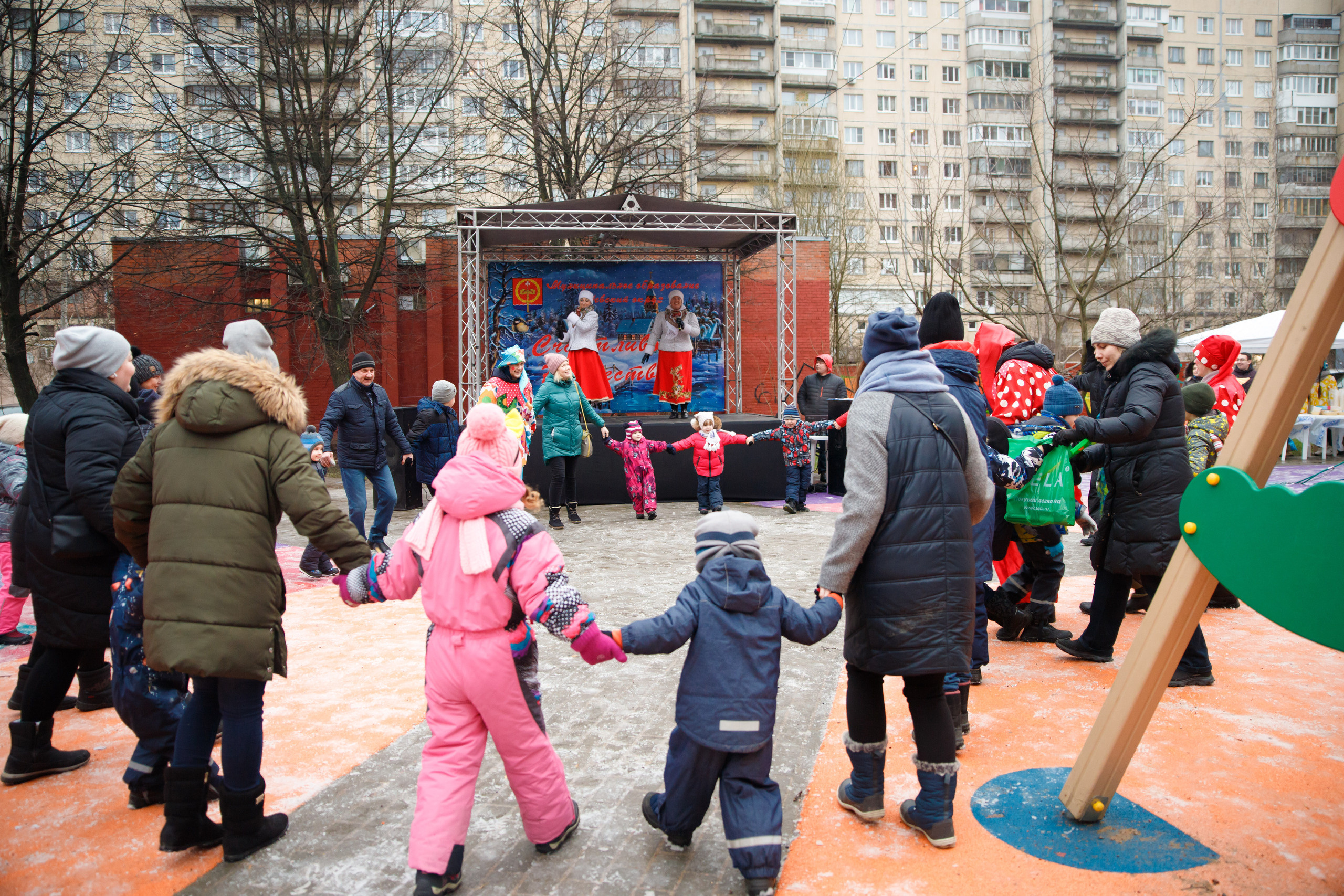 Встреча Рождества в Невском р-не г. СПб. Портретный и репортажный фотограф Марина Кузьмина