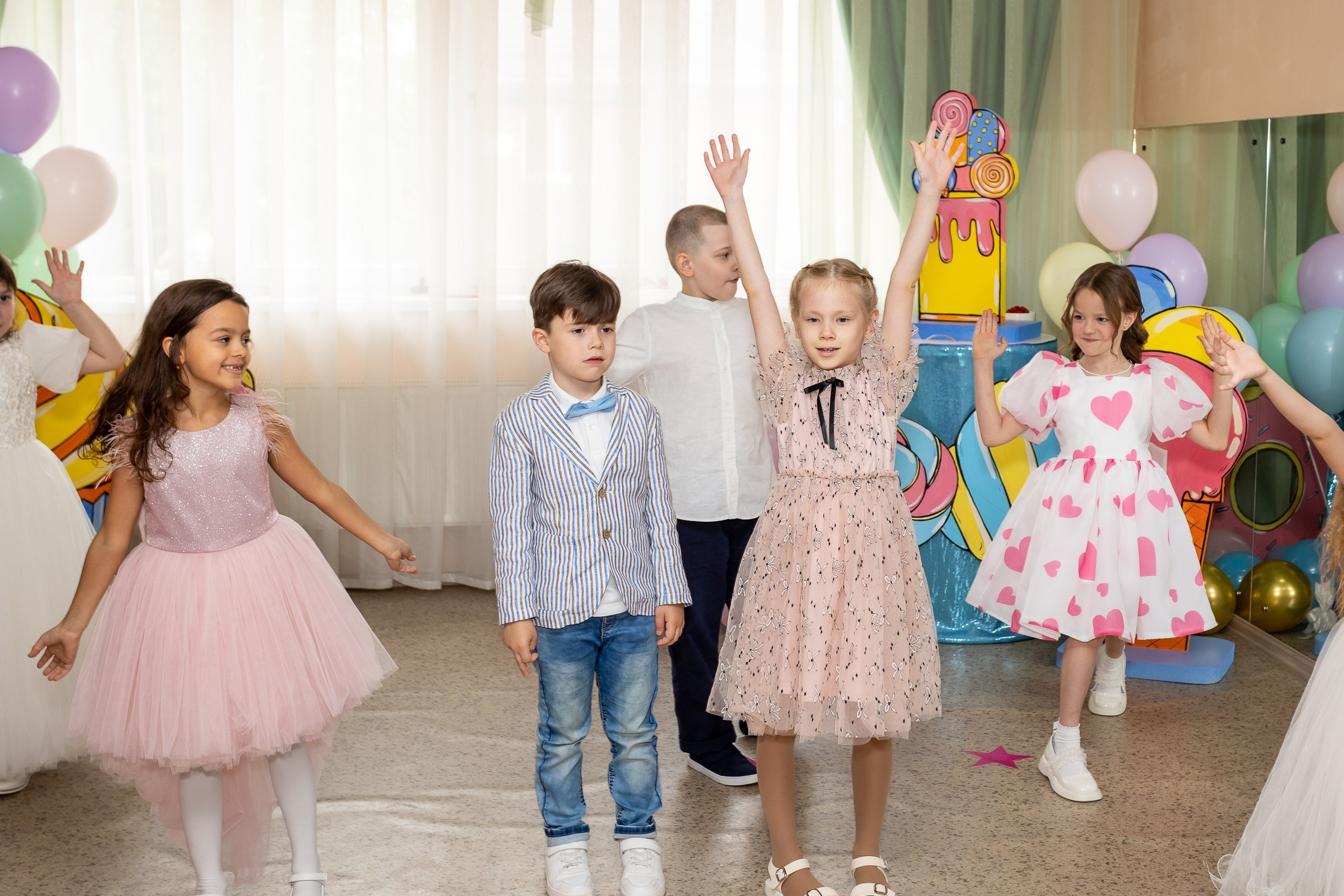 Выпускной Детский сад, 2 часа, 8000. Выпускные альбомы Майкоп, Краснодар Елена Золотарева