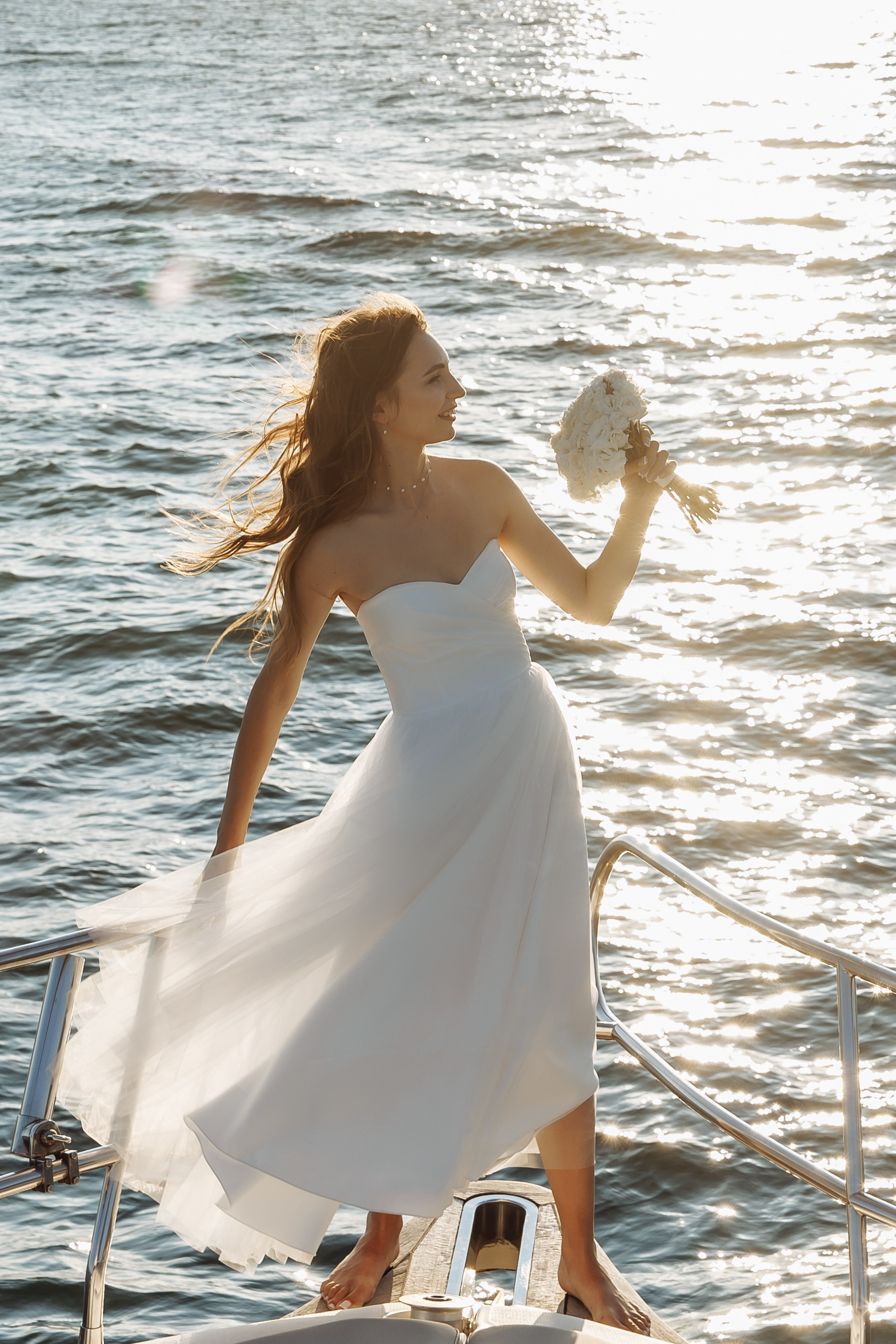 Роскошная фотосессия в Сочи на яхте. Свадебный фотограф в Абхазии, Сухум, Гагра, Сочи