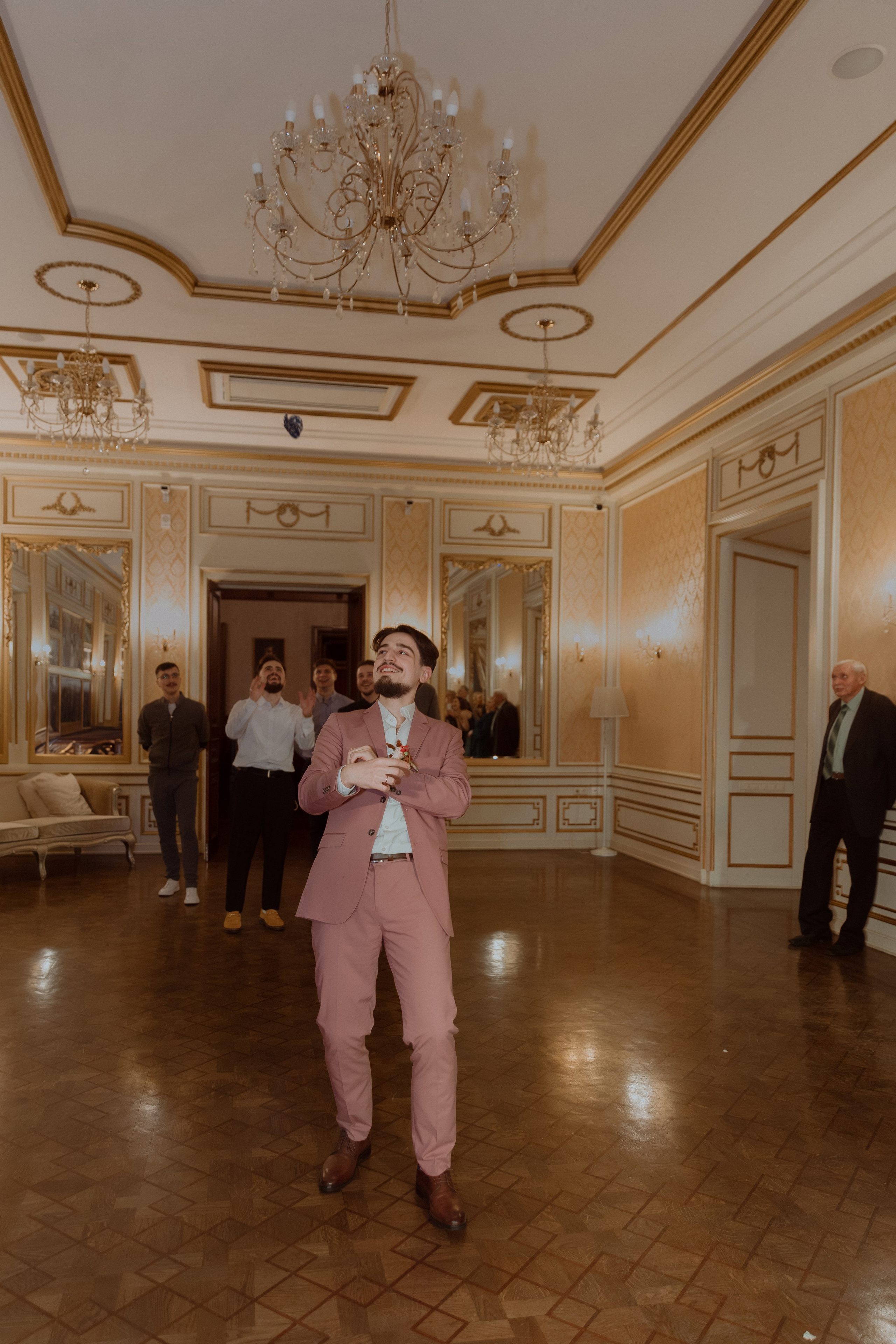 Welcome back to your own dinner party. Фотограф Лия Козловская Минск