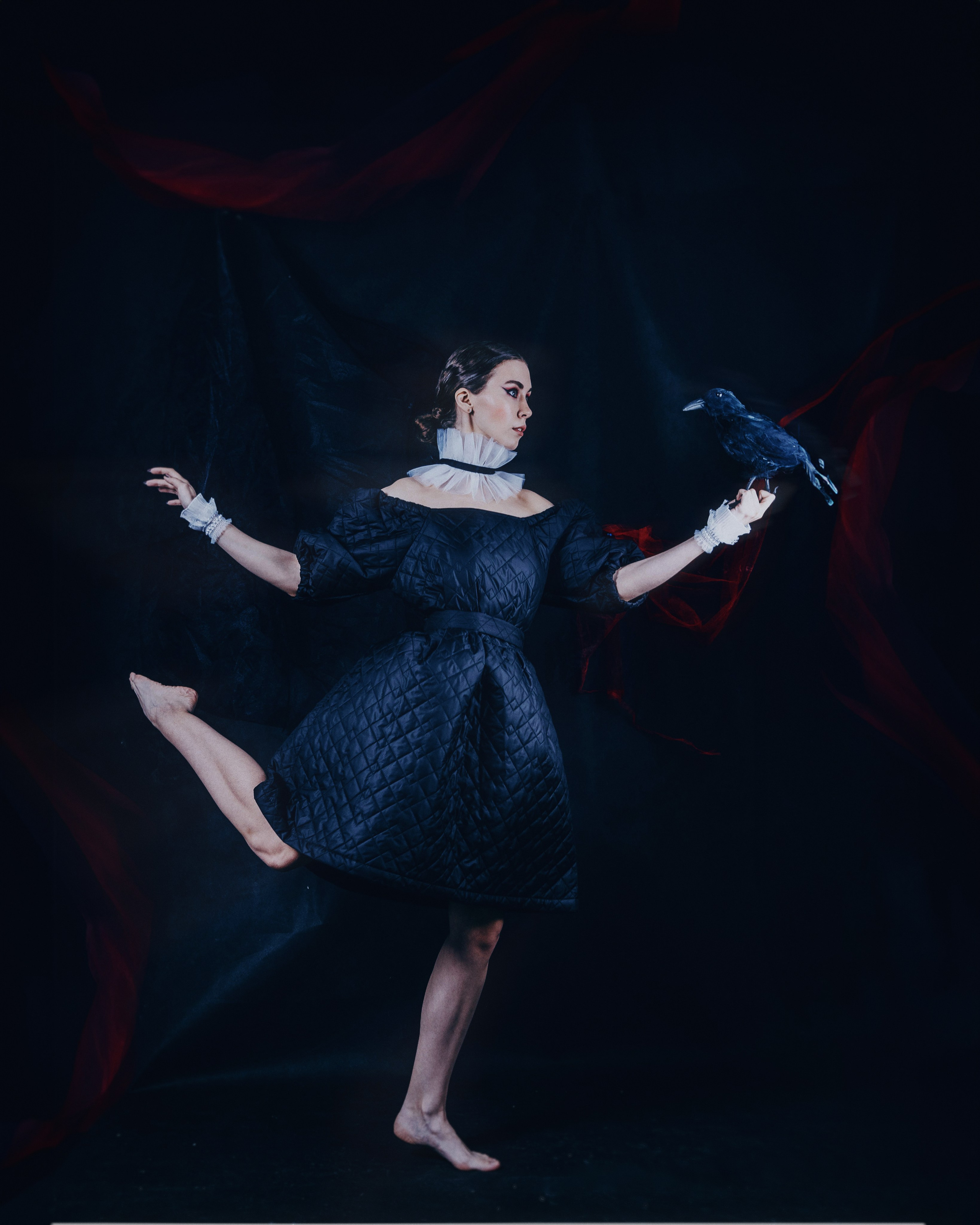 Креативная тематическая индивидуальная портретная съёмка. Фотограф Екатеринбург для вас или вашего бренда