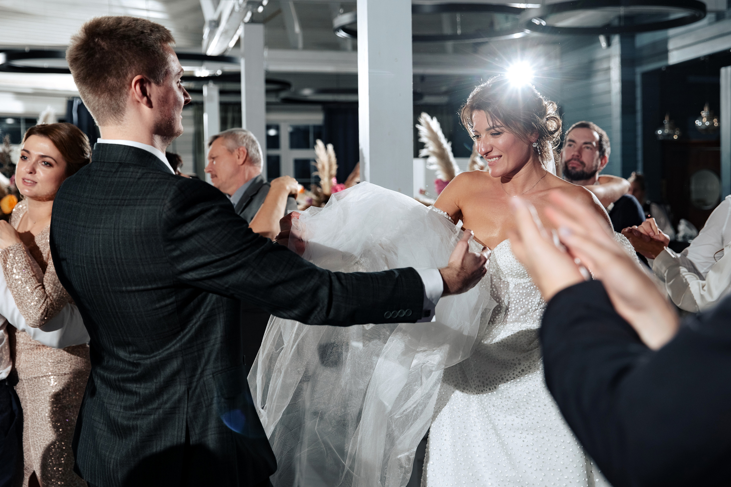 R&A. Свадебный репортажный фотограф в Москве