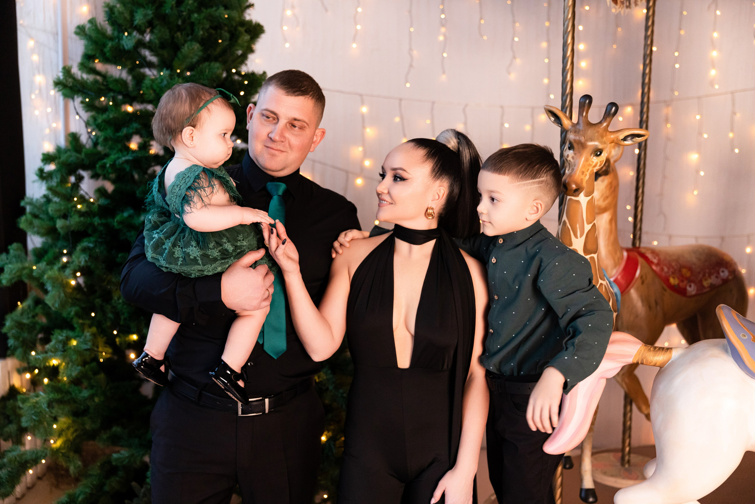 Арина, Кирилл, Аристарх и Афина. Семейный фотограф в Екатеринбурге и Красноуфимске Евгения Лягаева