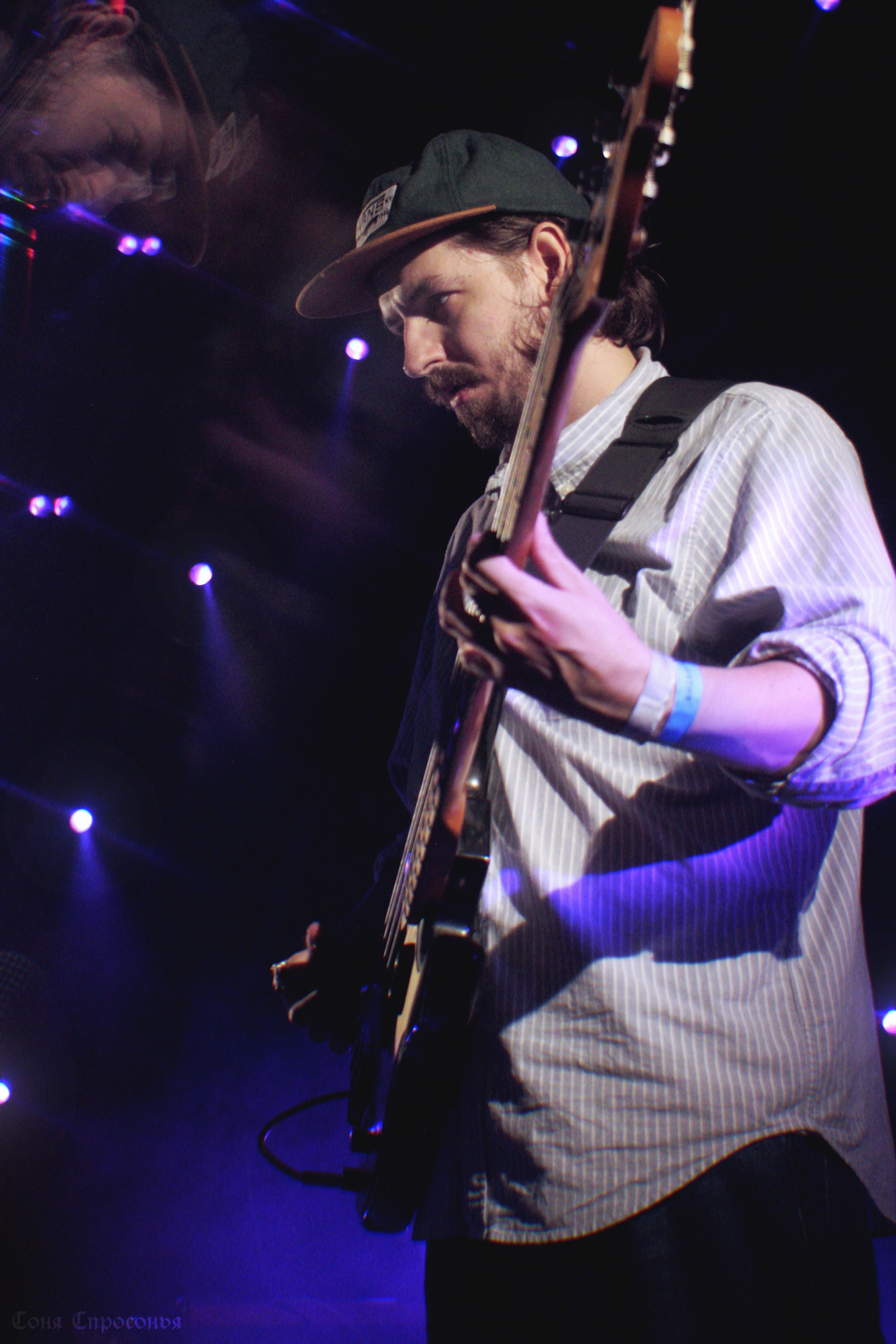 Синестетик 26.08.23. Концертный и портретный фотограф в Москве Соня Спросонья