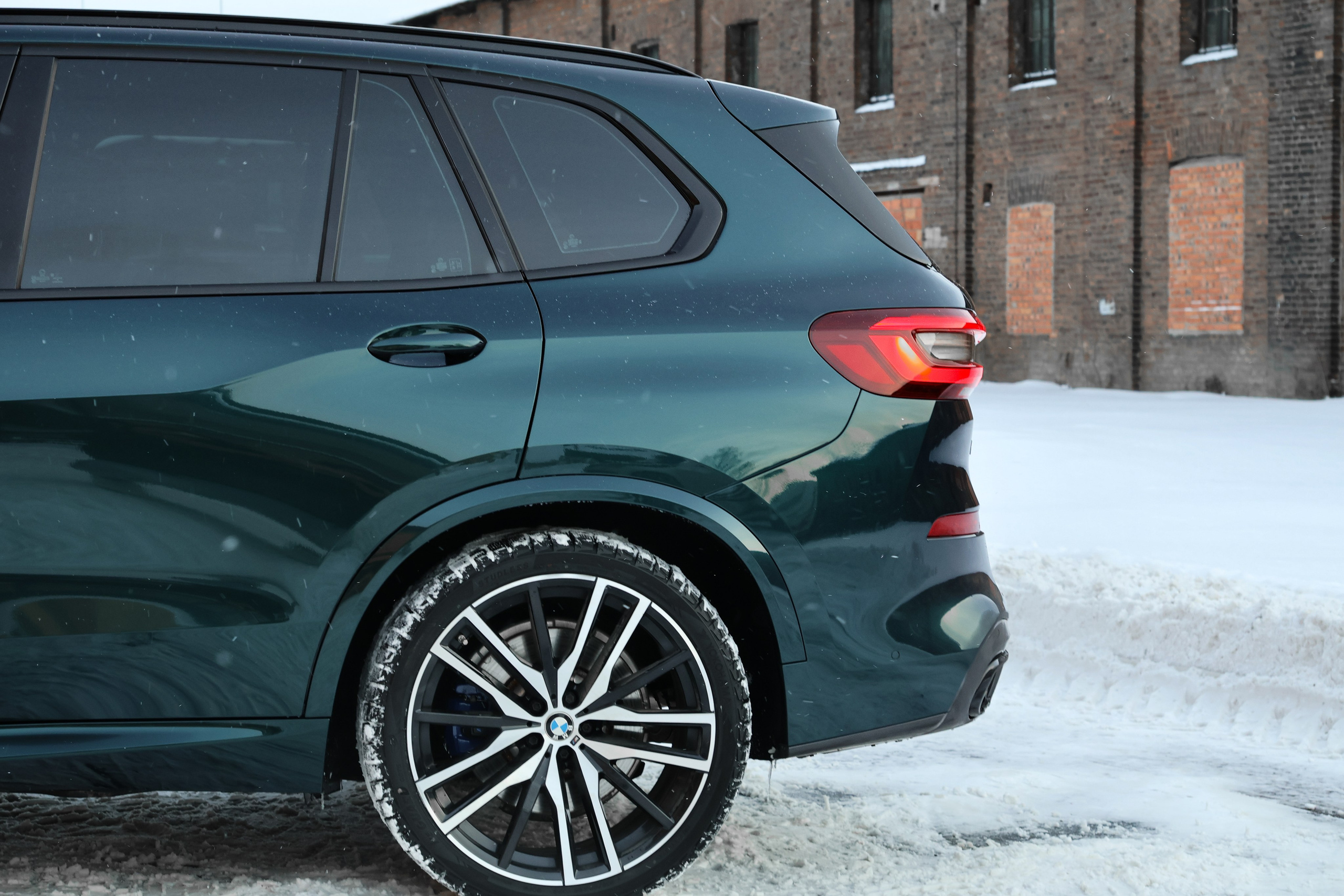 BMW X5. Photo-nk
