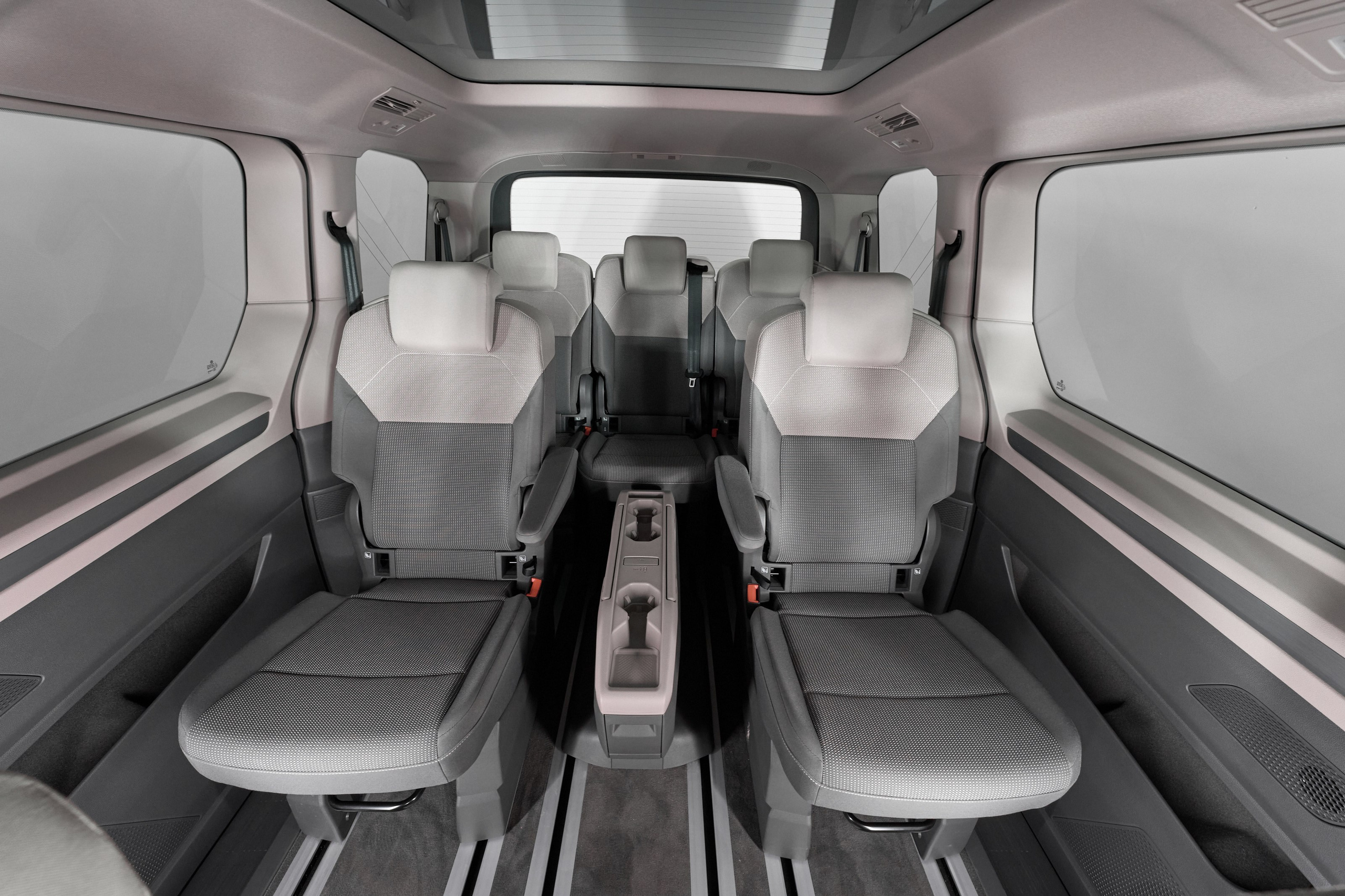 Multivan. Фотограф Николай Прокофьев модельные тесты в Москве