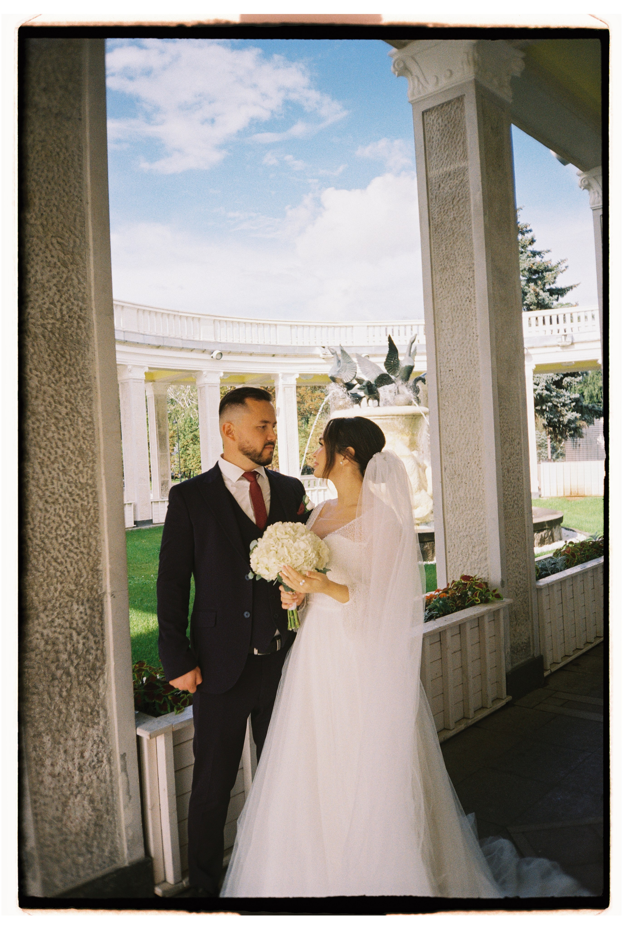 Рустам & Земфира. Пленка. Сестры Карабаза. Фотографы и ретушеры в Москве и Санкт-Петербурге