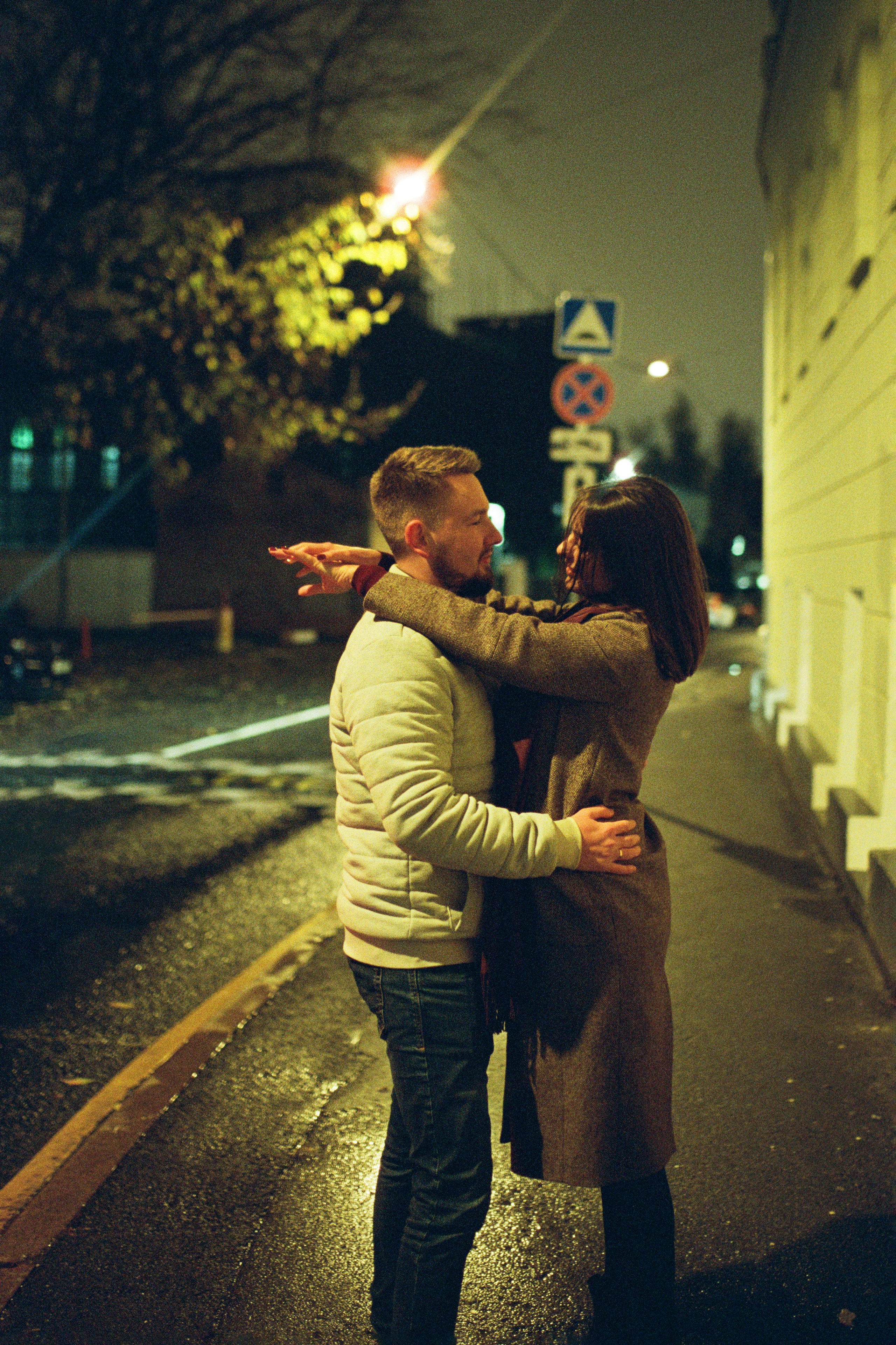 Вероника и Василий. В уютных переулках Москвы. Цифра и плёнка. Настя Оленченко, портретный/семейный фотограф на цифру и плёнку Москва