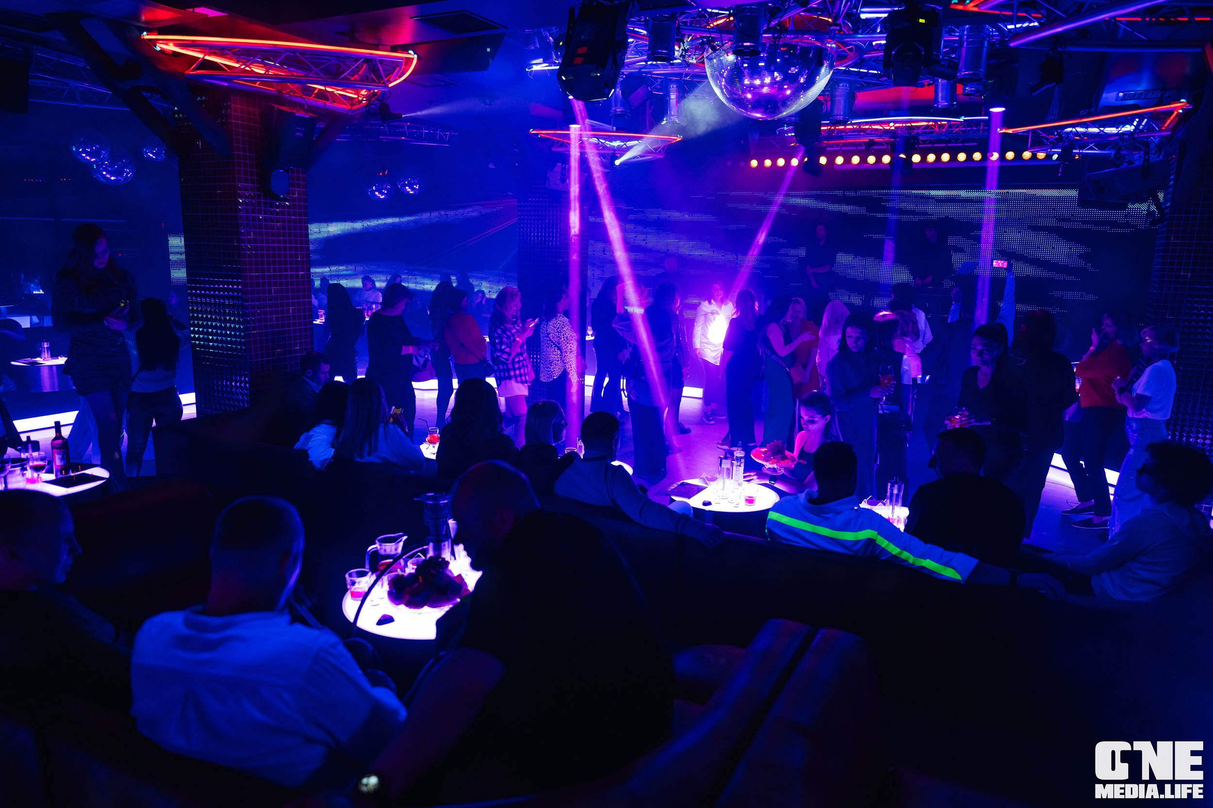 Концерт группы стрелки в Планете 13 апреля. One Media Life: фоторепортажи, фотоотчеты с мероприятий и заведений